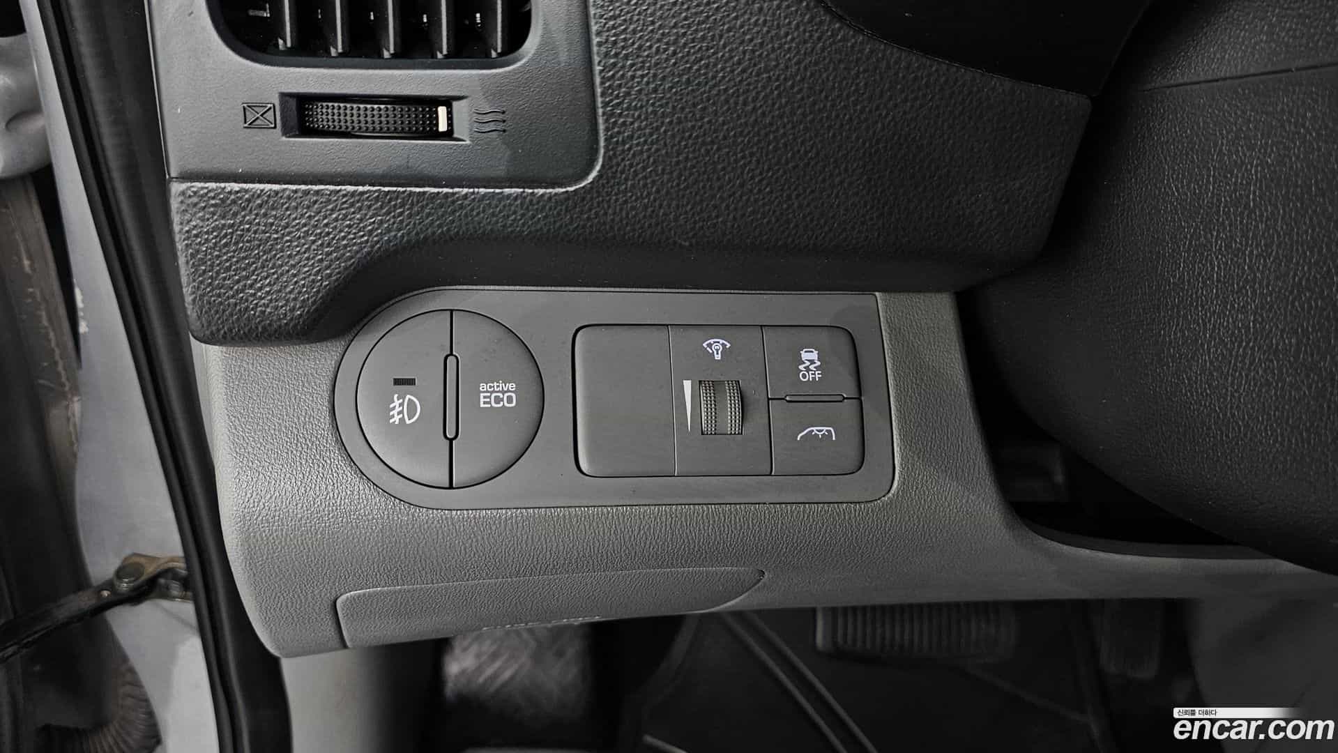Starex Hyundai 2018.2-OPTION-023