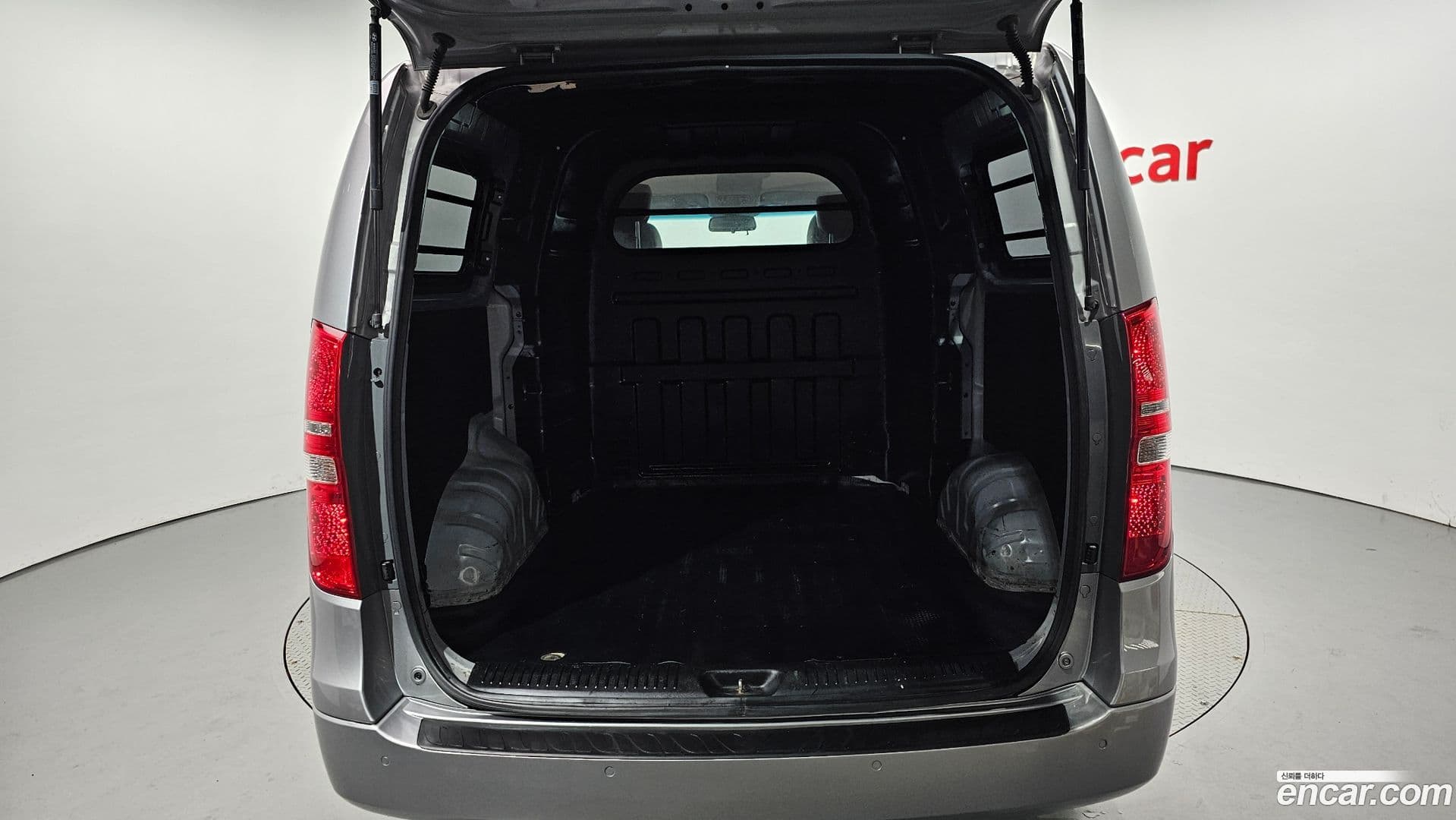 Main__Slider__Photo:Starex Hyundai 2018.2-19