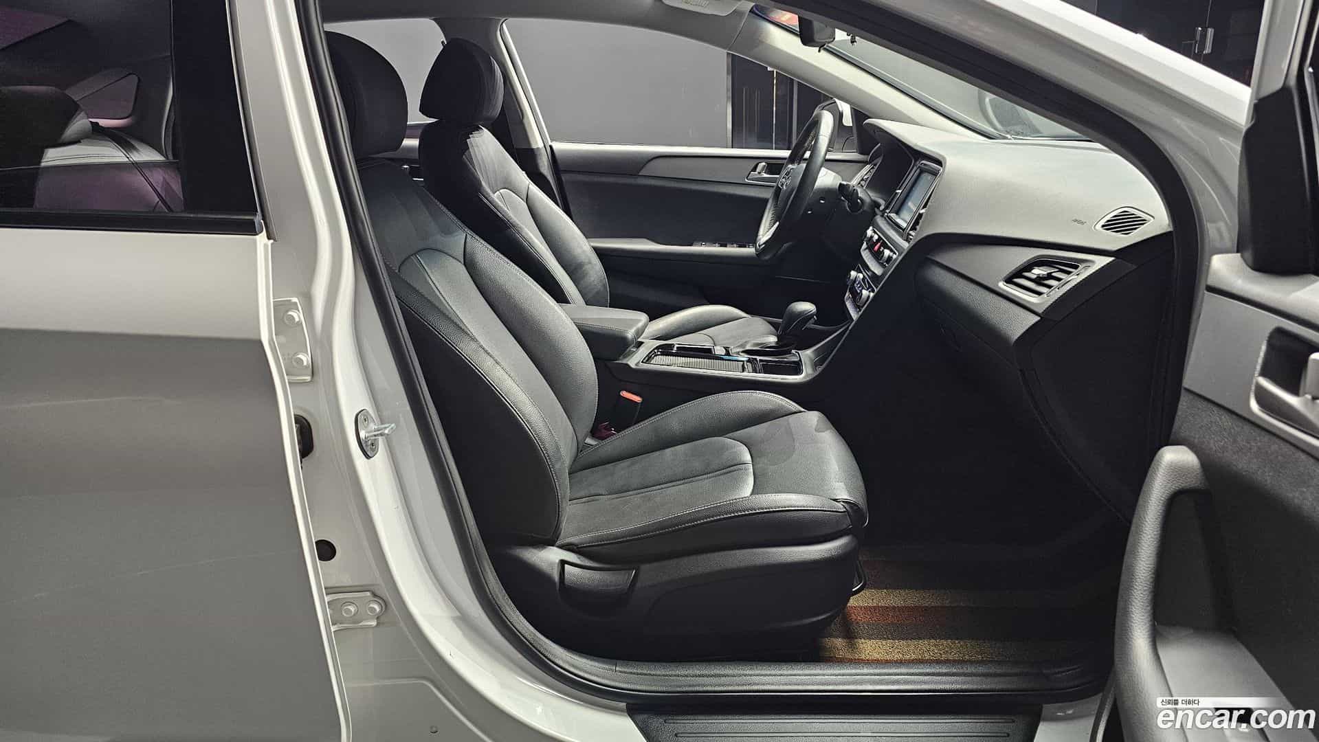 Sonata Hyundai 2018.8-INNER-010