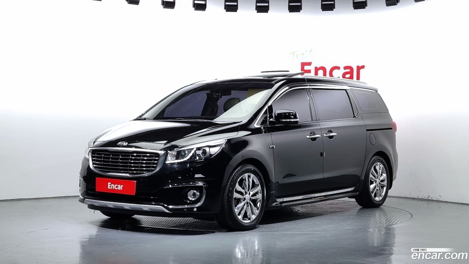 Main__Slider__Photo:Canival Kia 2017.0-0