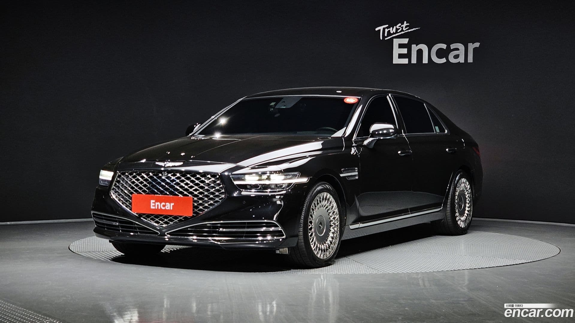 Main__Slider__Photo:G90 Genesis 2019.3-0