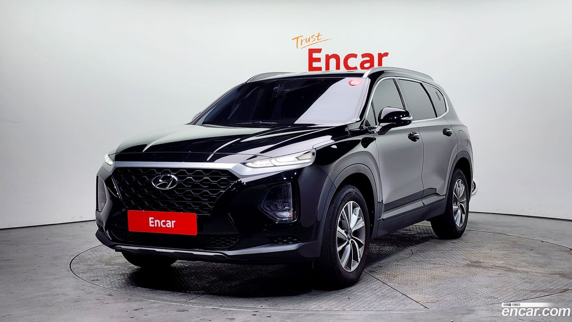 Main__Slider__Photo:Santafe Hyundai 2018.11-0
