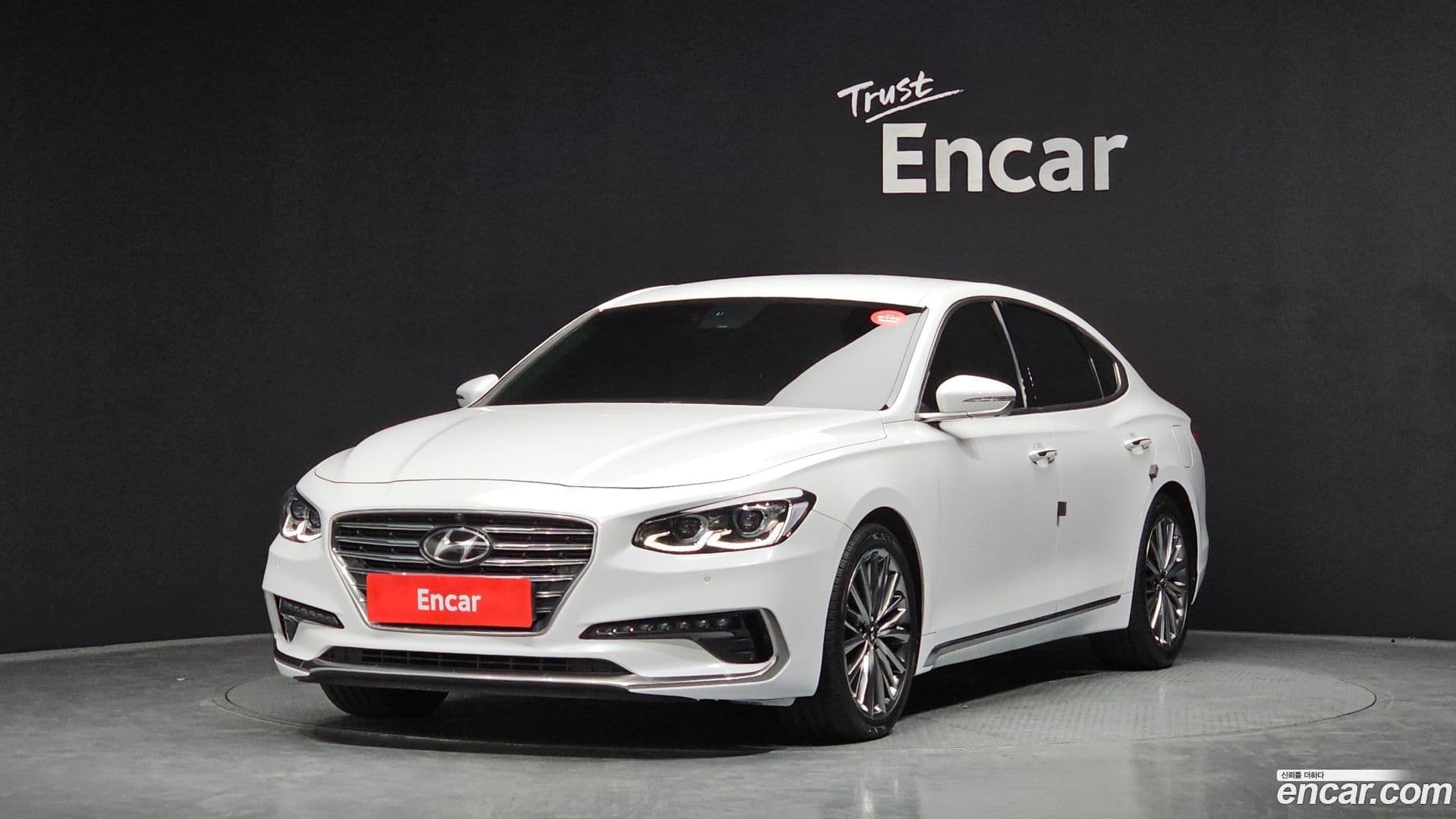 Main__Slider__Photo:Grandeur Hyundai 2019.2-0