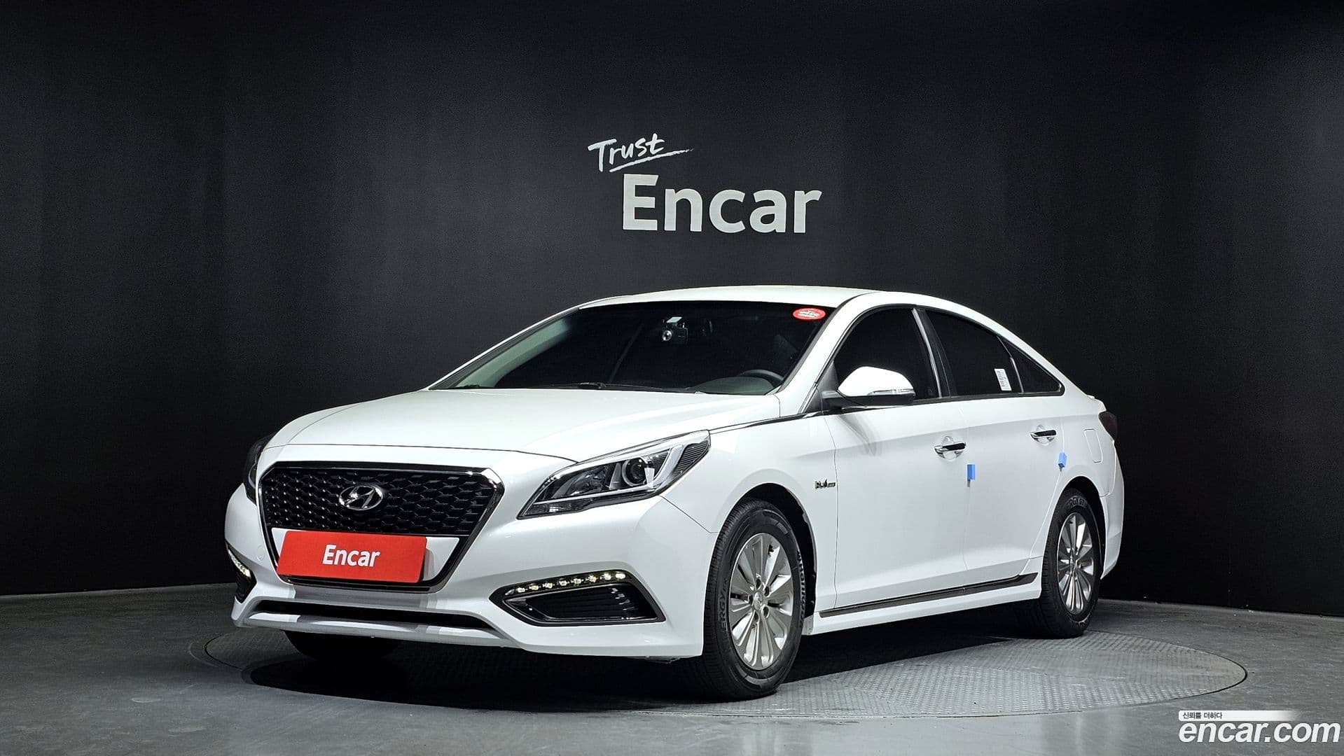 Main__Slider__Photo:Sonata Hyundai 2015.1-0