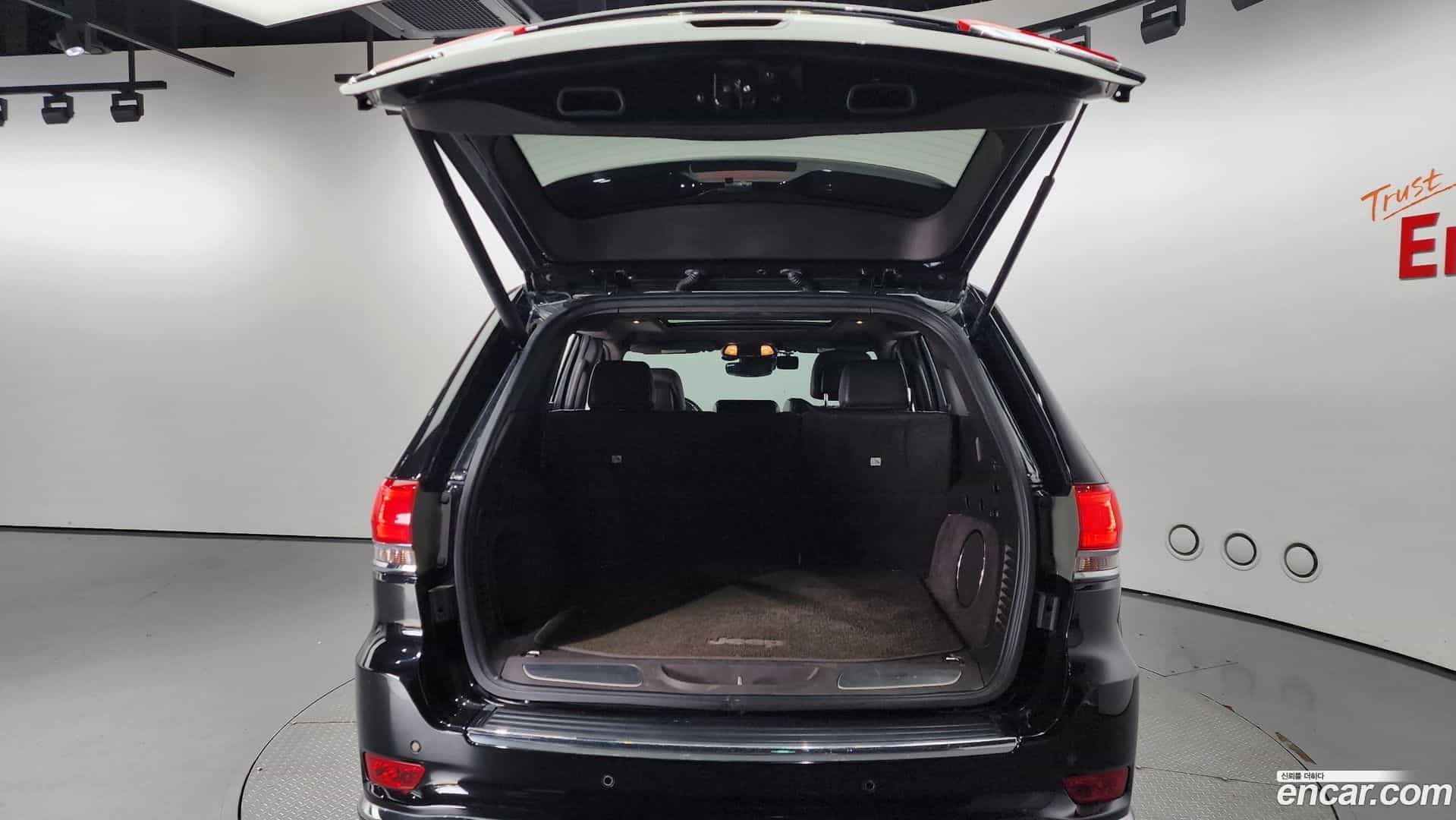 Cherokee Jeep 2017.11-OPTION-024