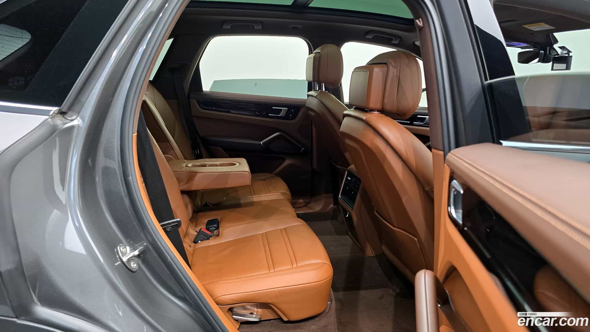 Cayenne Porsche 2019.1-OPTION-016