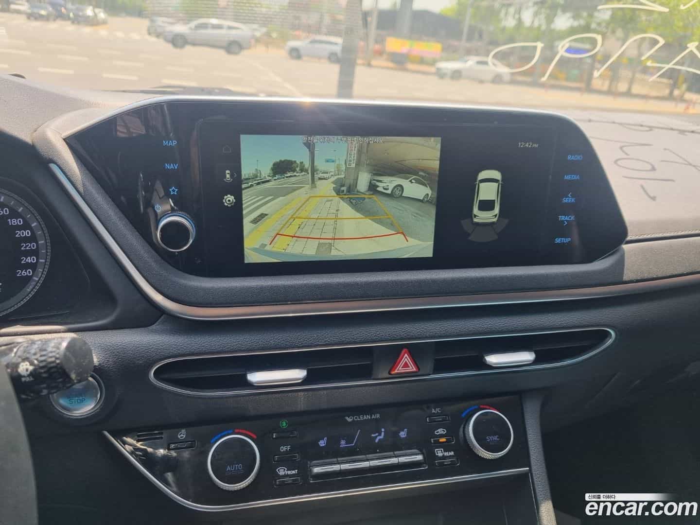 Sonata Hyundai 2022.4-OPTION-15