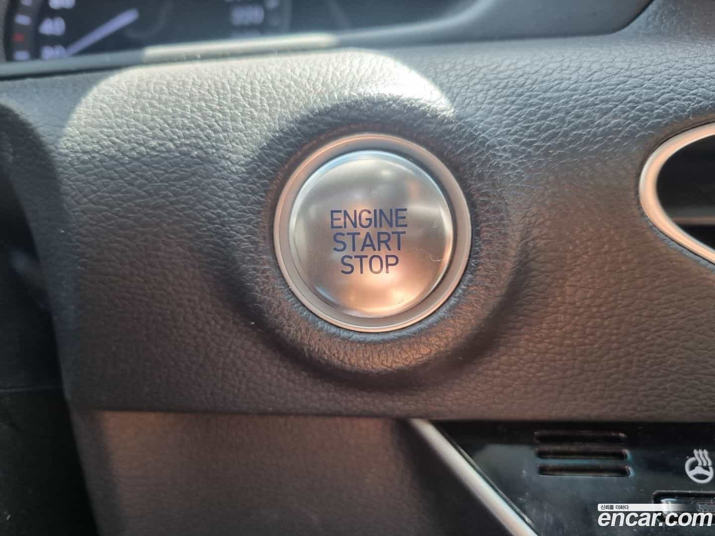 Sonata Hyundai 2022.4-OPTION-19