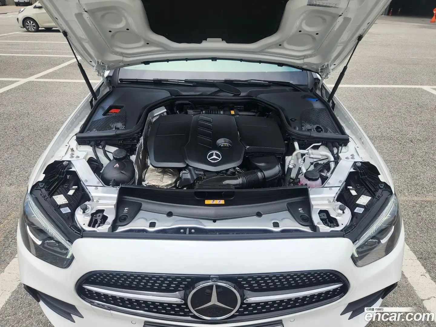 E-Class Mercedes-Benz 2023.5-OUTER-006