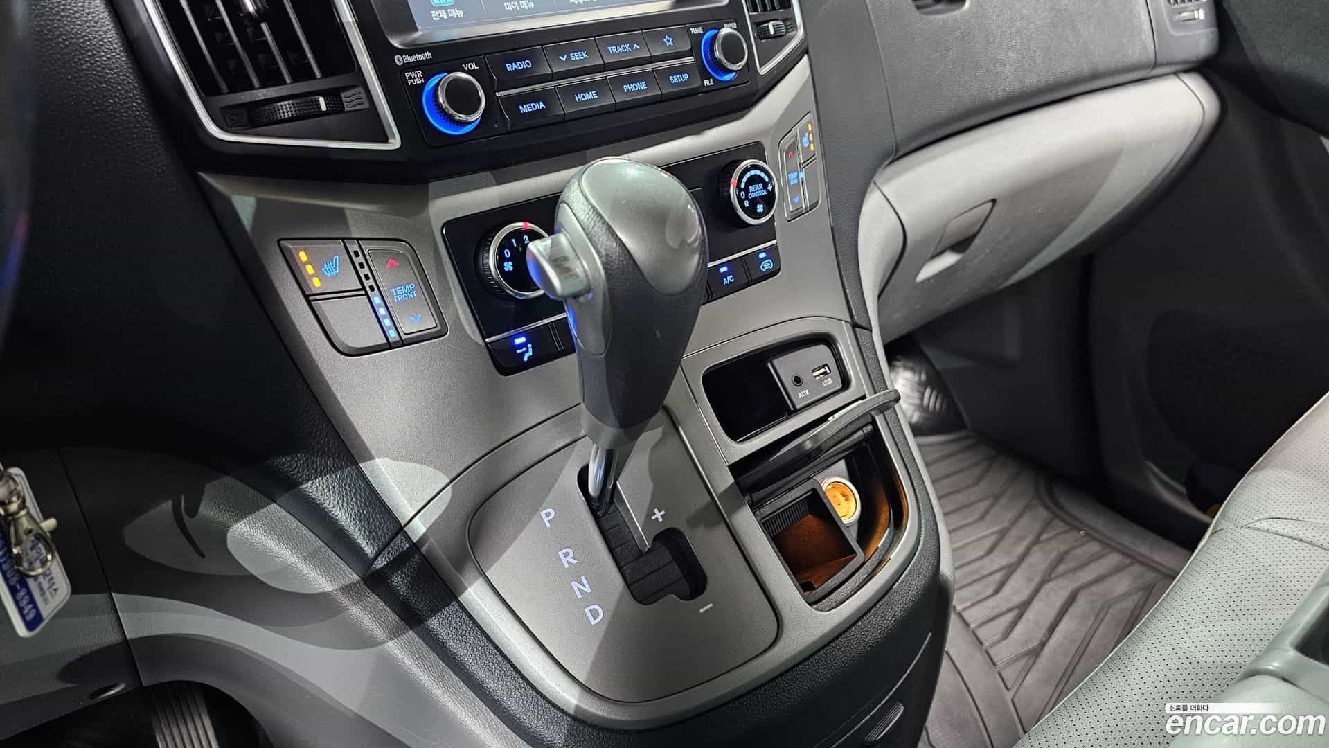 Starex Hyundai 2020.9-INNER-009