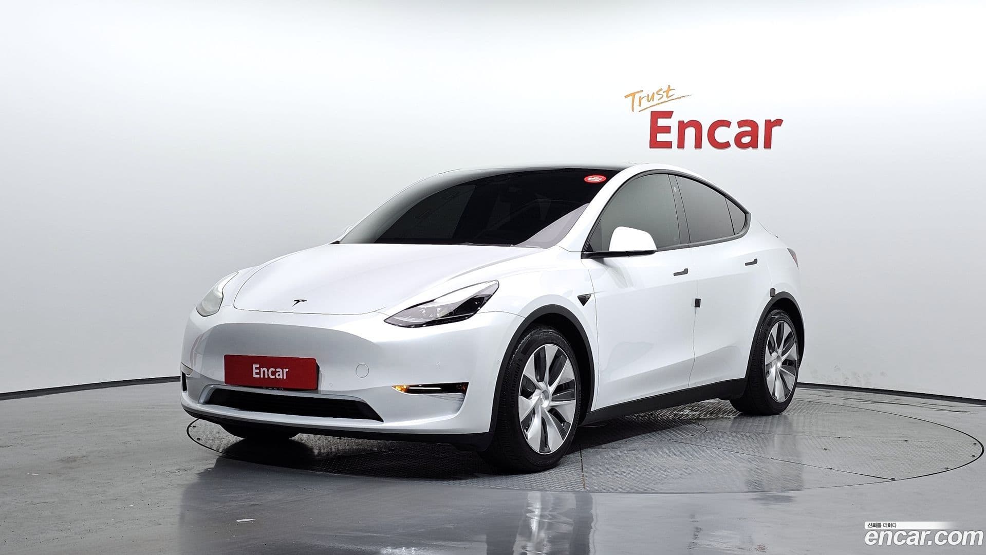 Main__Slider__Photo:Model Y Tesla 2021.4-0