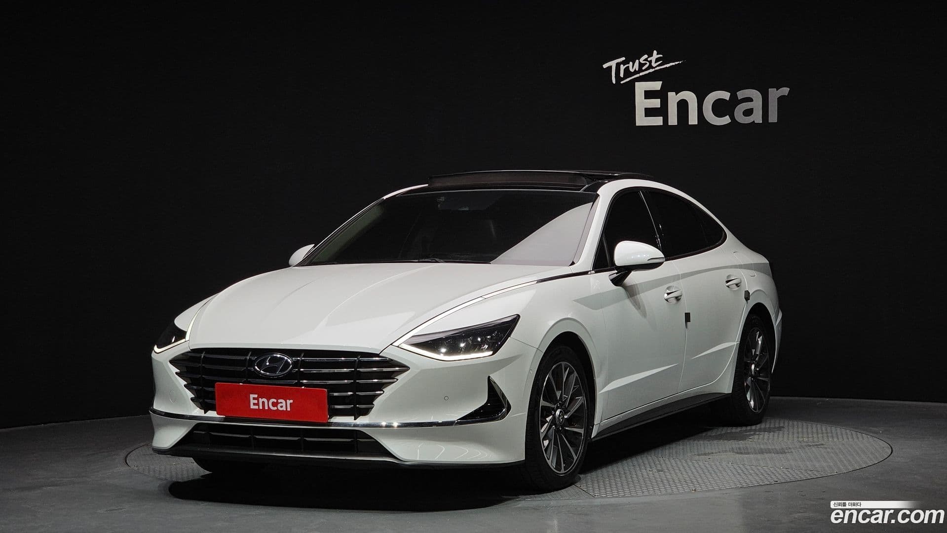 Main__Slider__Photo:Sonata Hyundai 2019.3-0