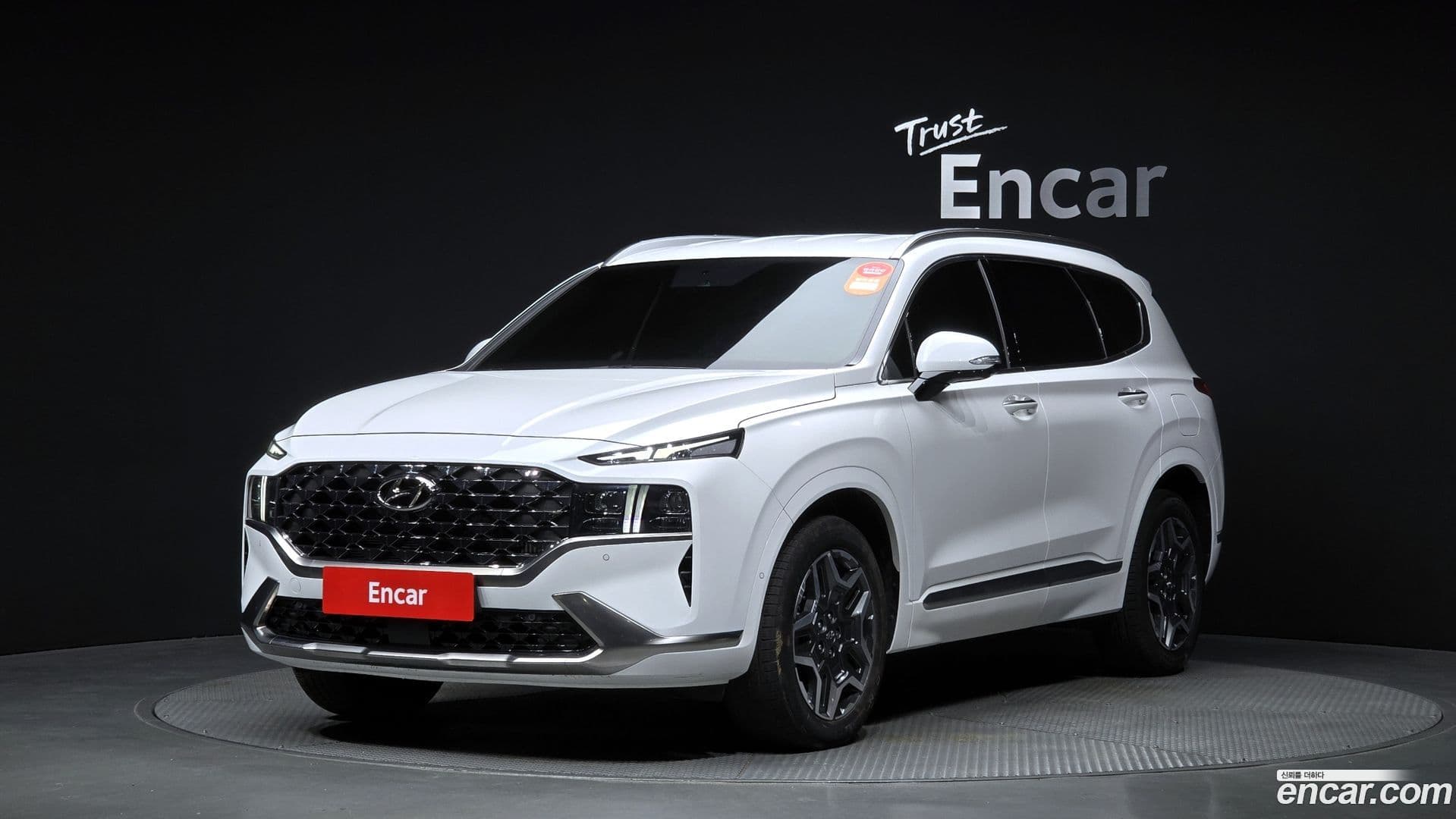 Main__Slider__Photo:Santafe Hyundai 2023.4-0