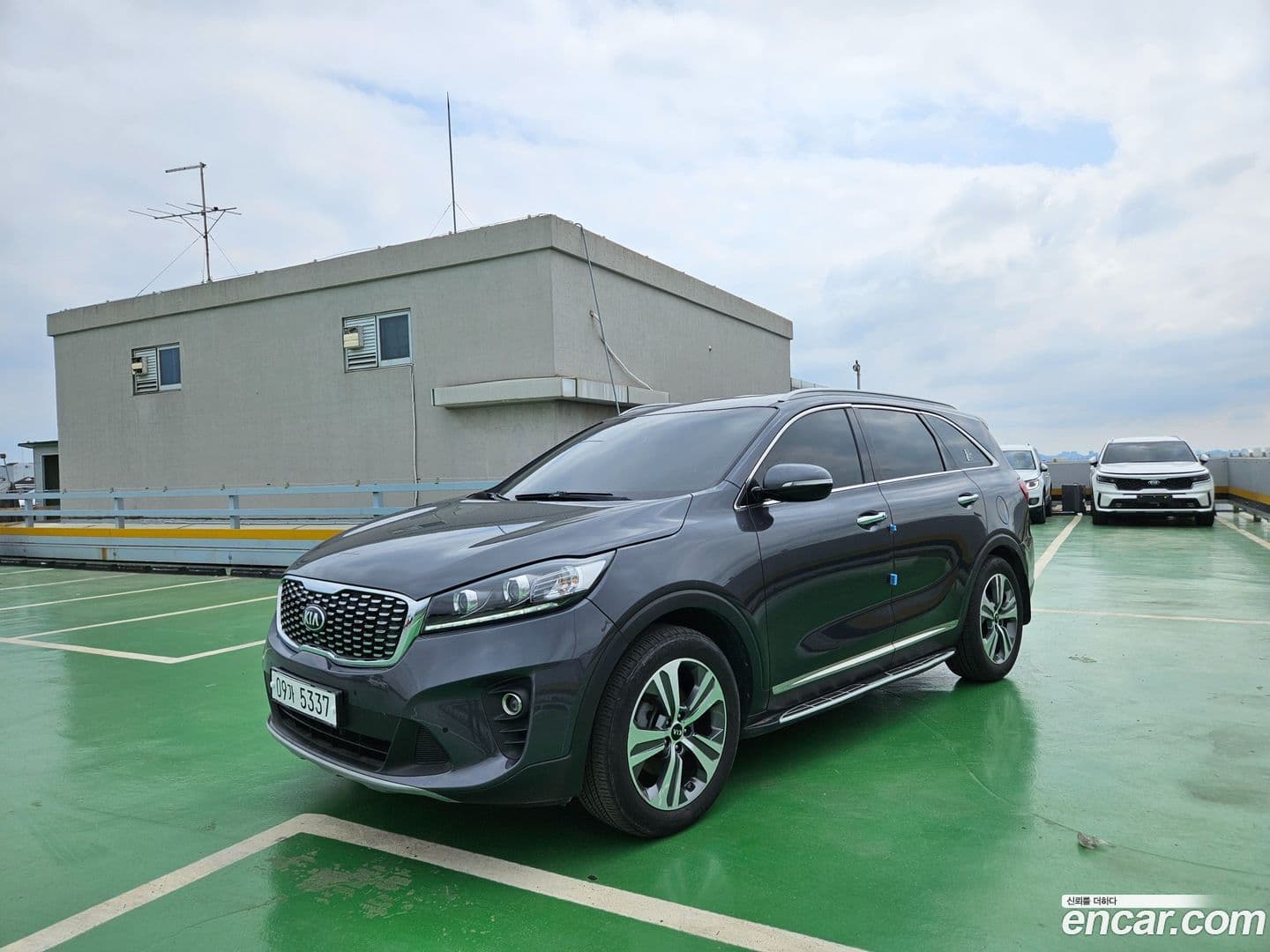 Main__Slider__Photo:Sorento Kia 2017.11-0