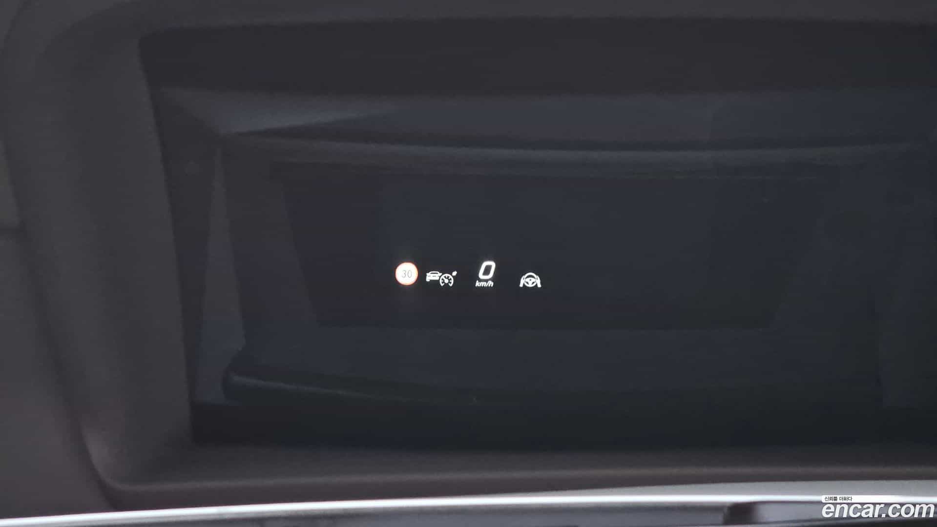 EQE Mercedes-Benz 2022.8-OPTION-018
