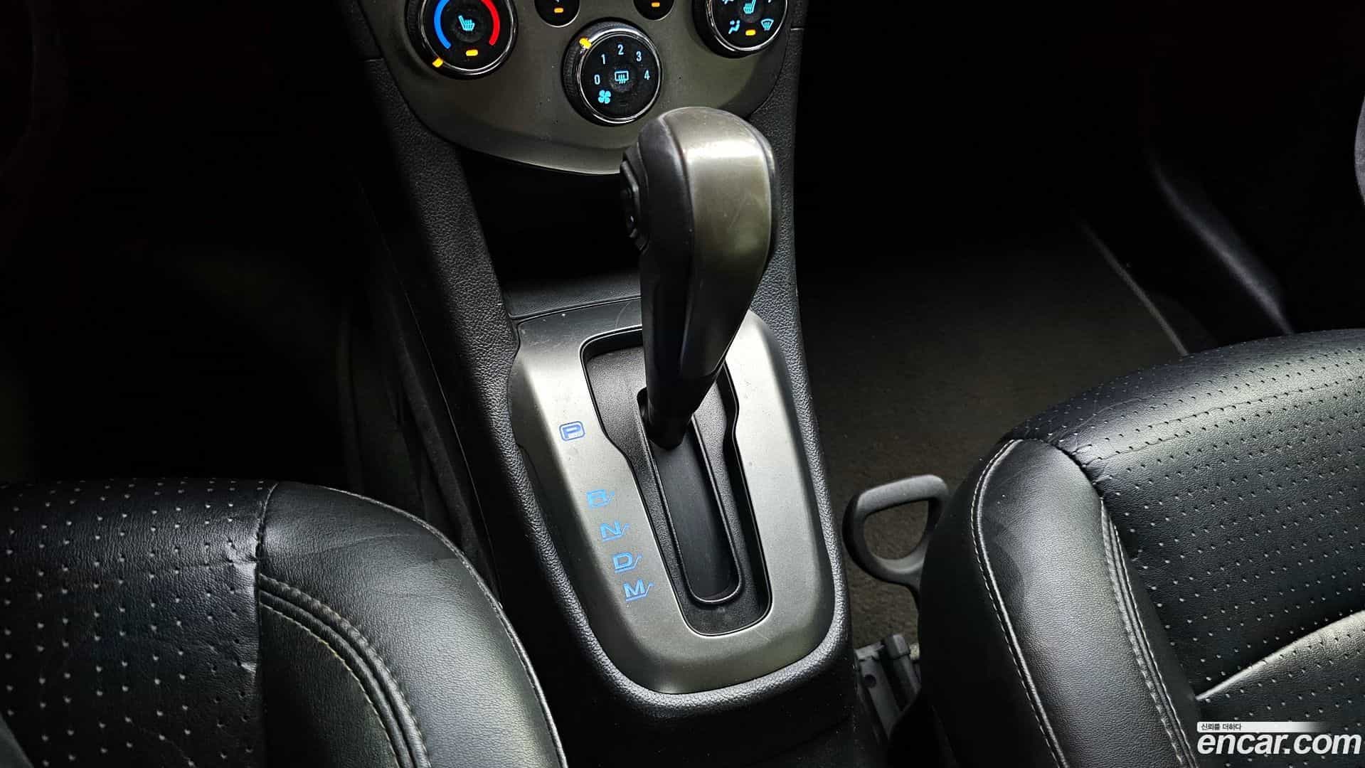 Aveo Chevrolet 2014.5-INNER-009