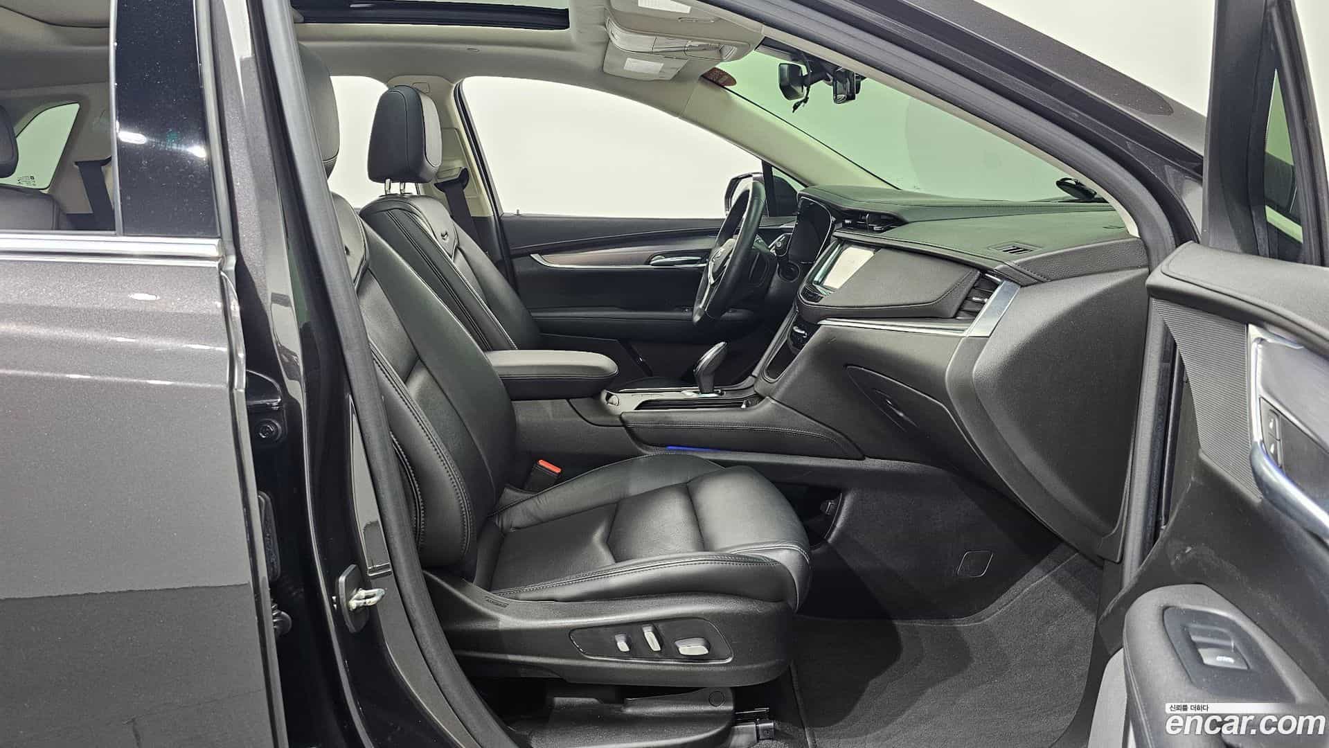XT5 Cadillac 2018.4-INNER-010
