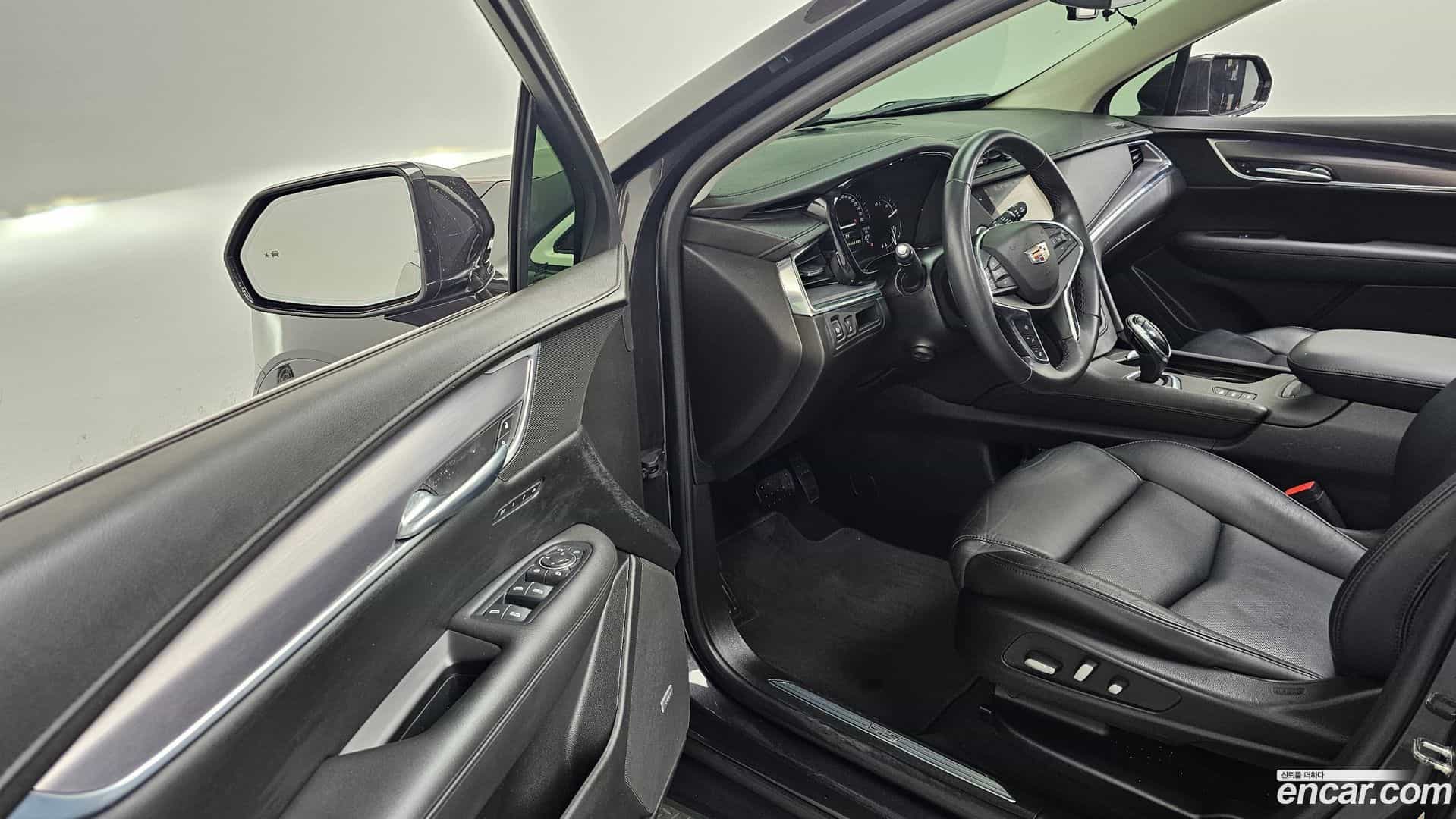 XT5 Cadillac 2018.4-OPTION-015