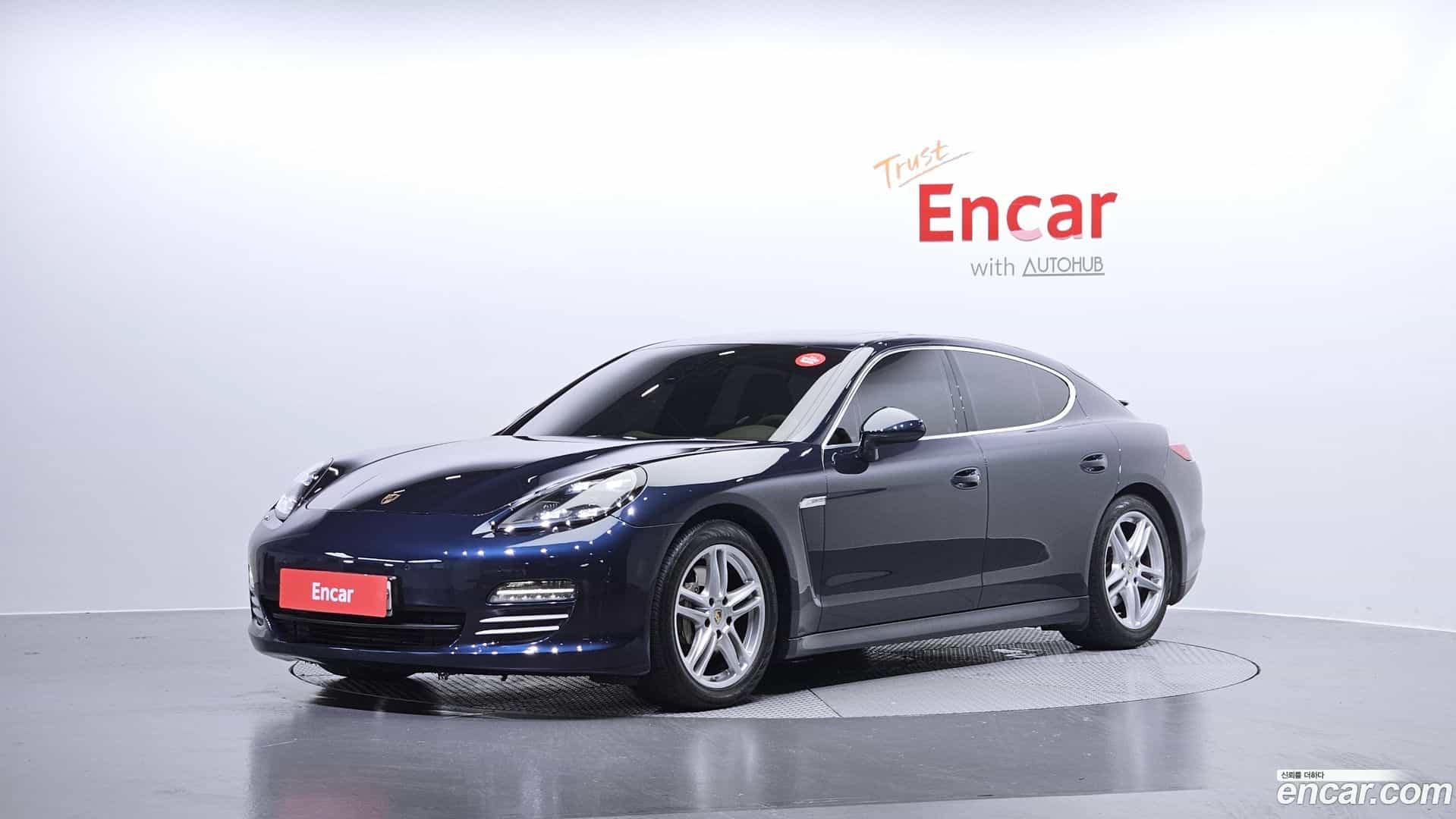 Panamera Porsche 2010.11-OUTER-001
