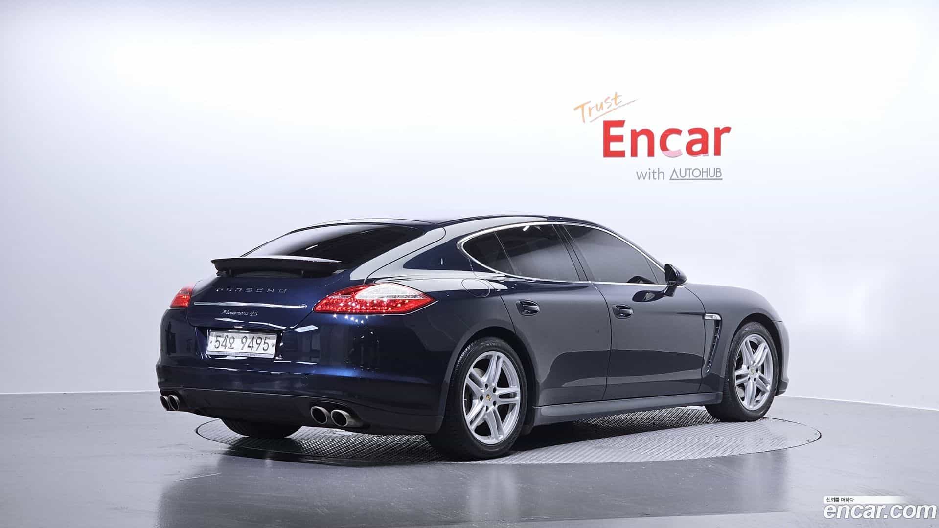 Panamera Porsche 2010.11-OUTER-002