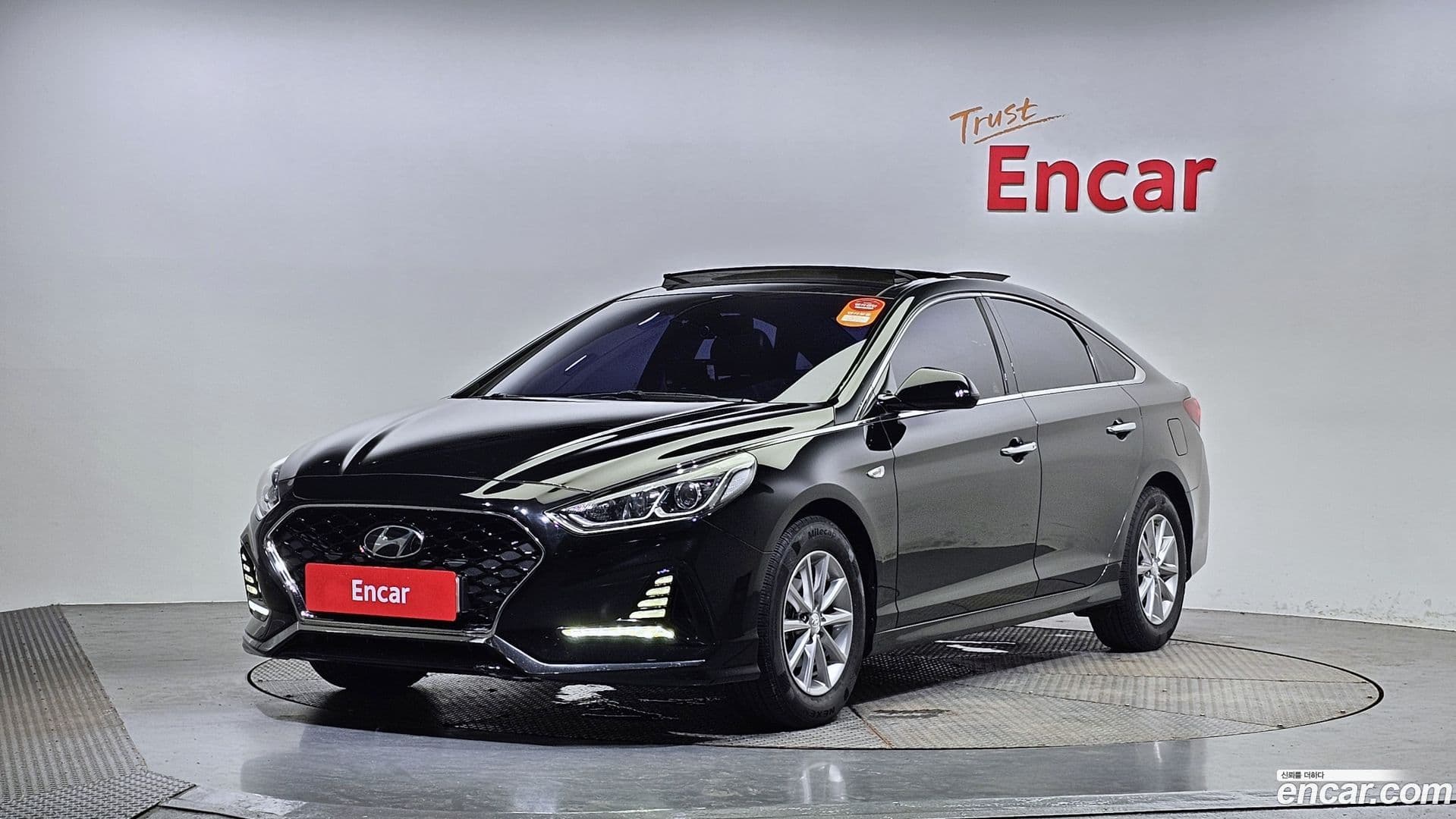 Main__Slider__Photo:Sonata Hyundai 2017.4-0