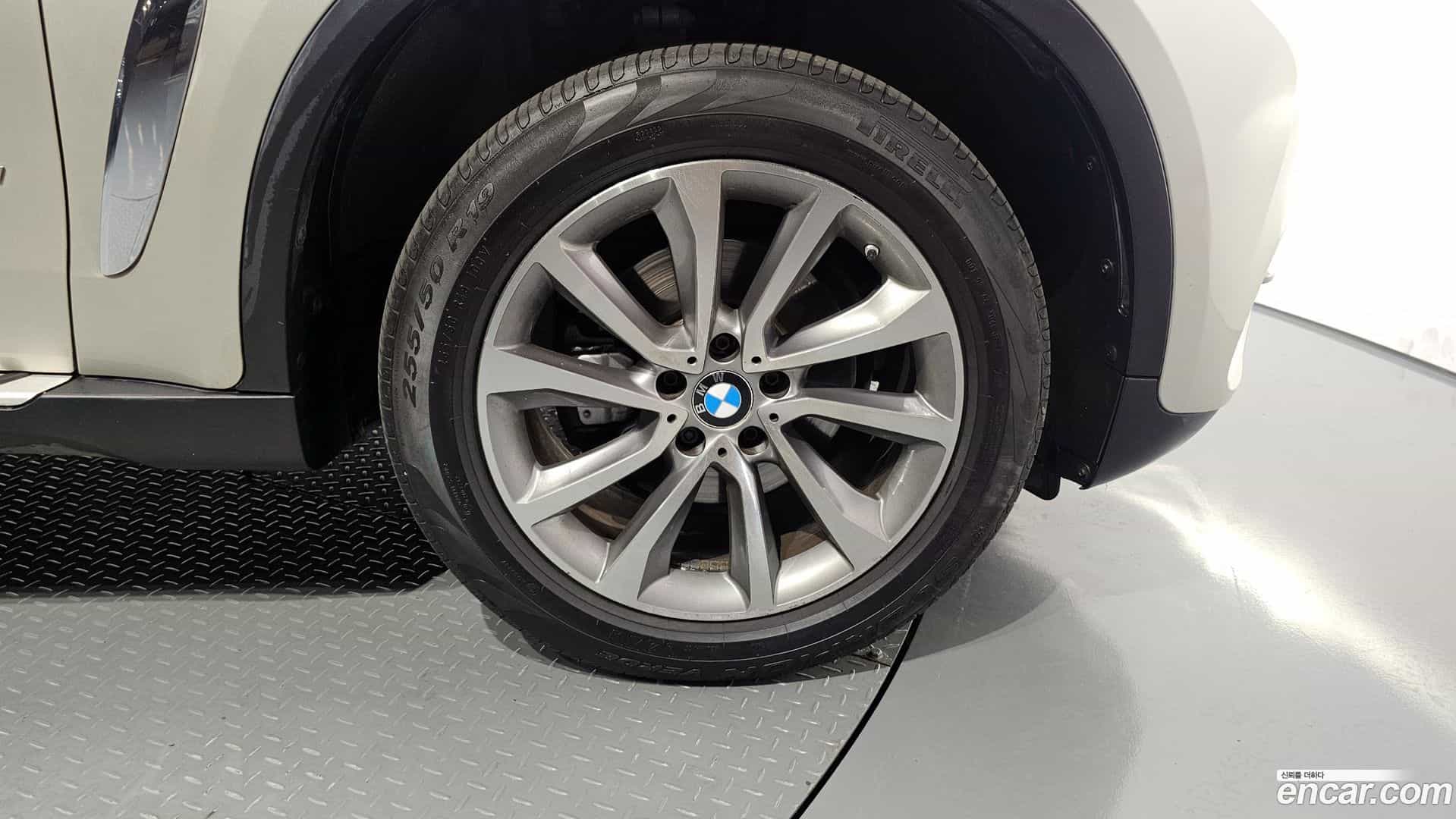 X6 BMW 2015.11-OUTER-005