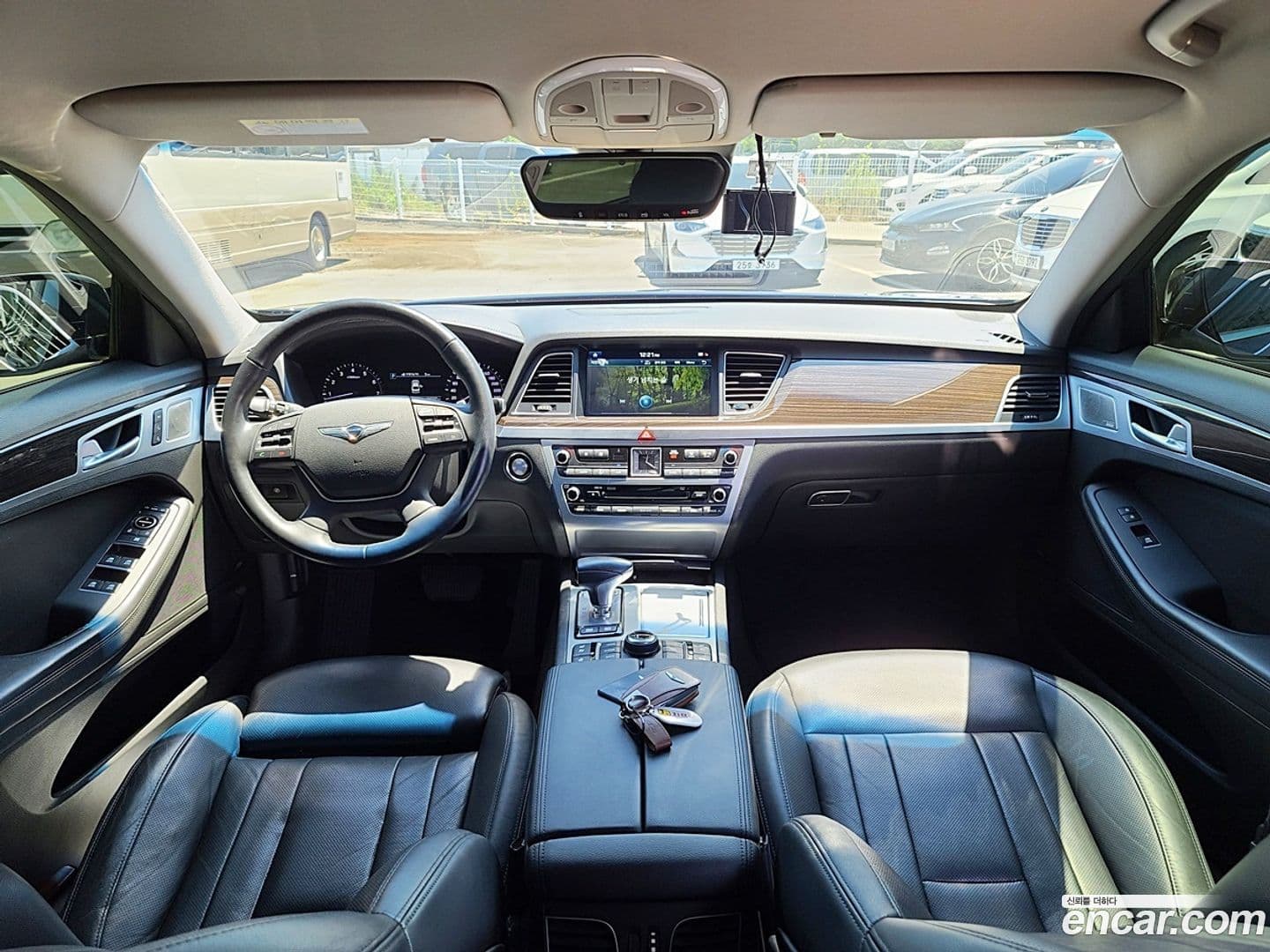 Main__Slider__Photo:G80 Genesis 2016.11-0