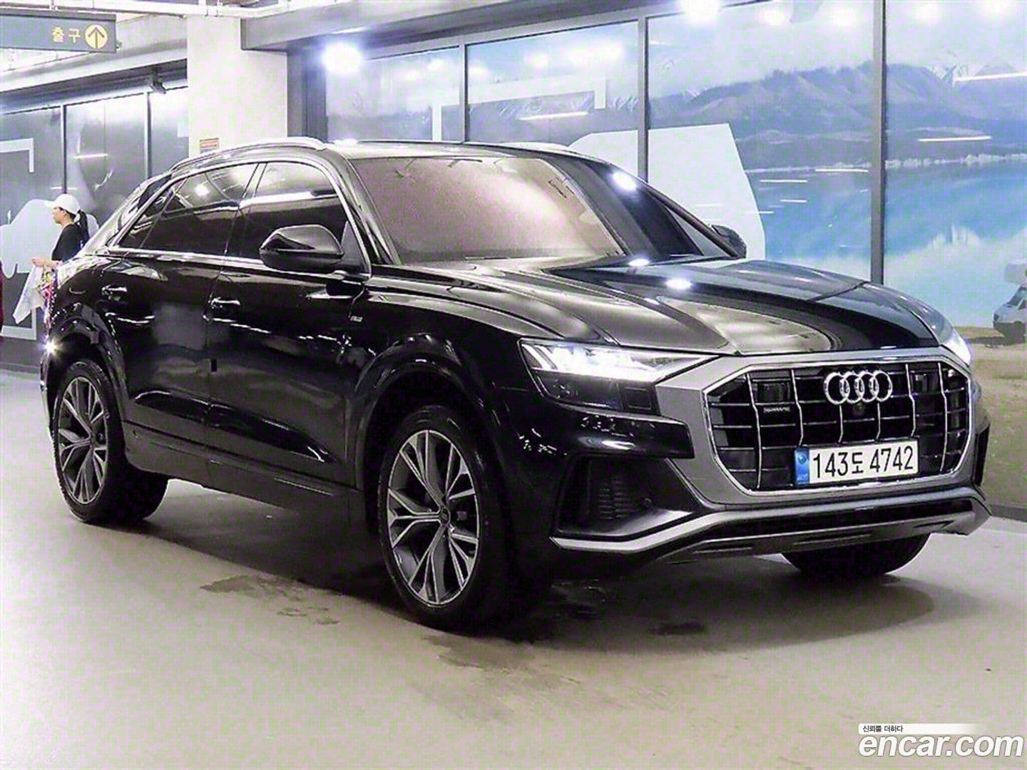 Main__Slider__Photo:Q8 Audi 2021.3-0