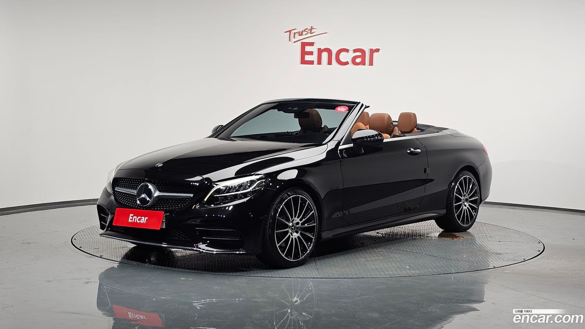 Main__Slider__Photo:C-Class Mercedes-Benz 2019.8-0