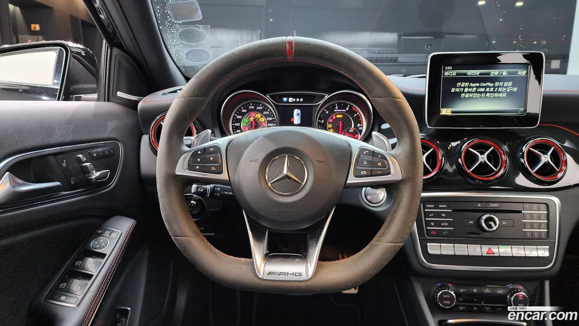 GLA-Class Mercedes-Benz 2018.2-OPTION-018