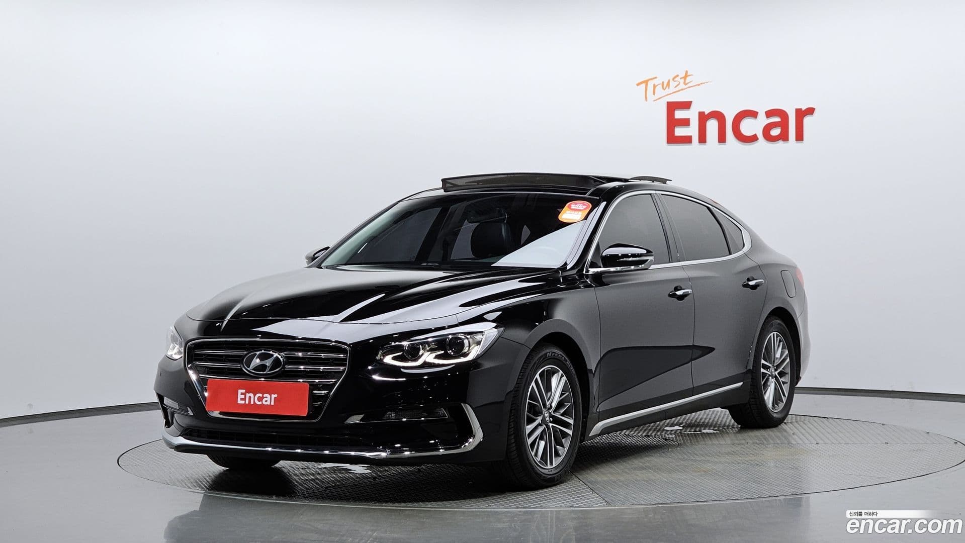 Main__Slider__Photo:Grandeur Hyundai 2017.3-0