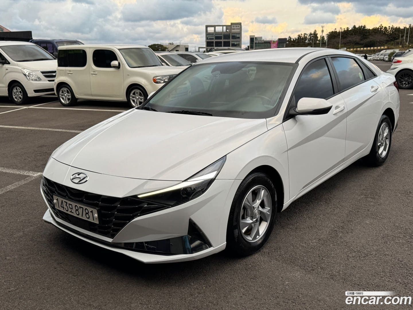 Main__Slider__Photo:AVANTE Hyundai 2021.2-0