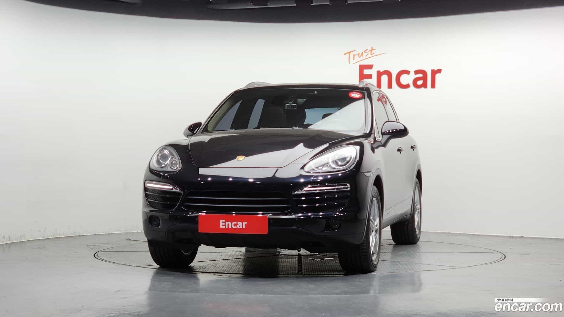 Cayenne Porsche 2012.10-OUTER-003