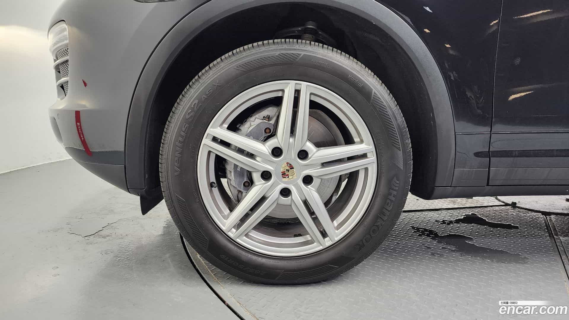 Cayenne Porsche 2012.10-OUTER-005