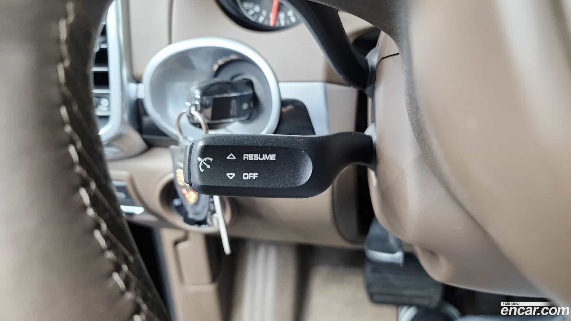 Cayenne Porsche 2012.10-OPTION-021