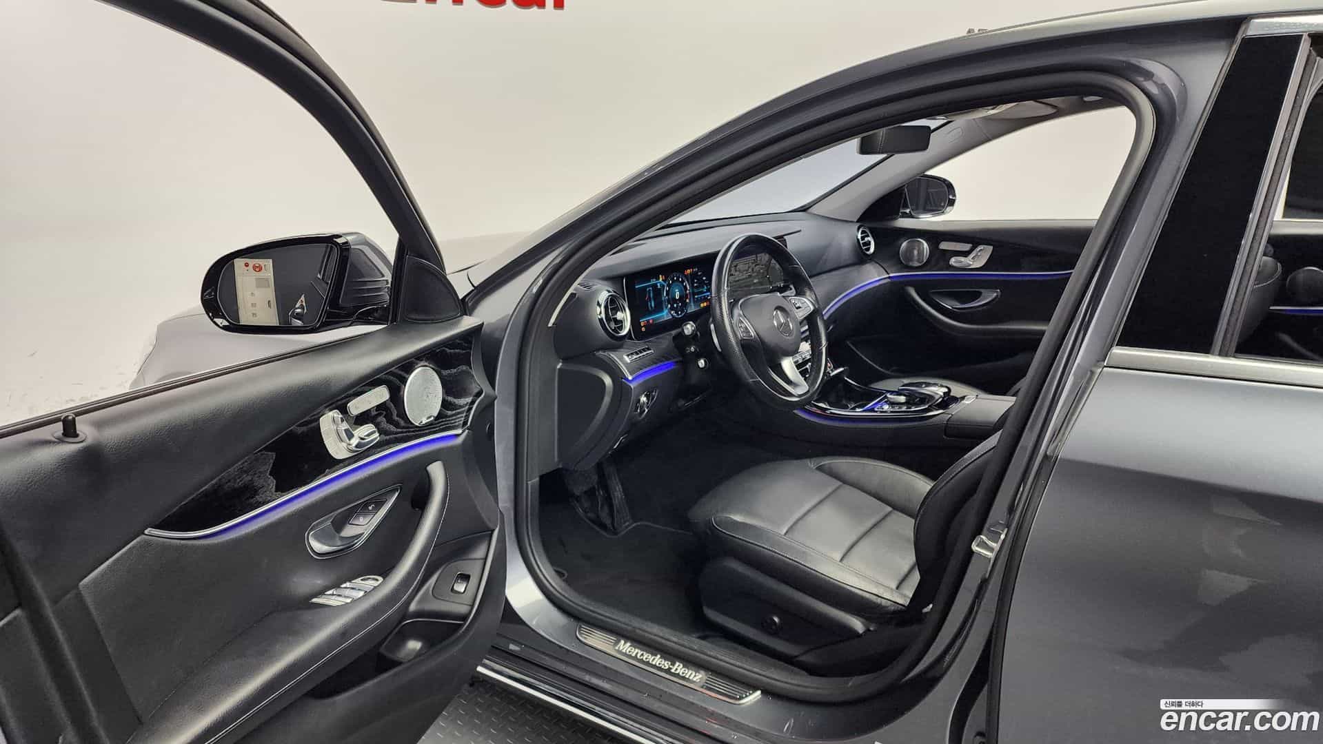 E-Class Mercedes-Benz 2017.8-INNER-010