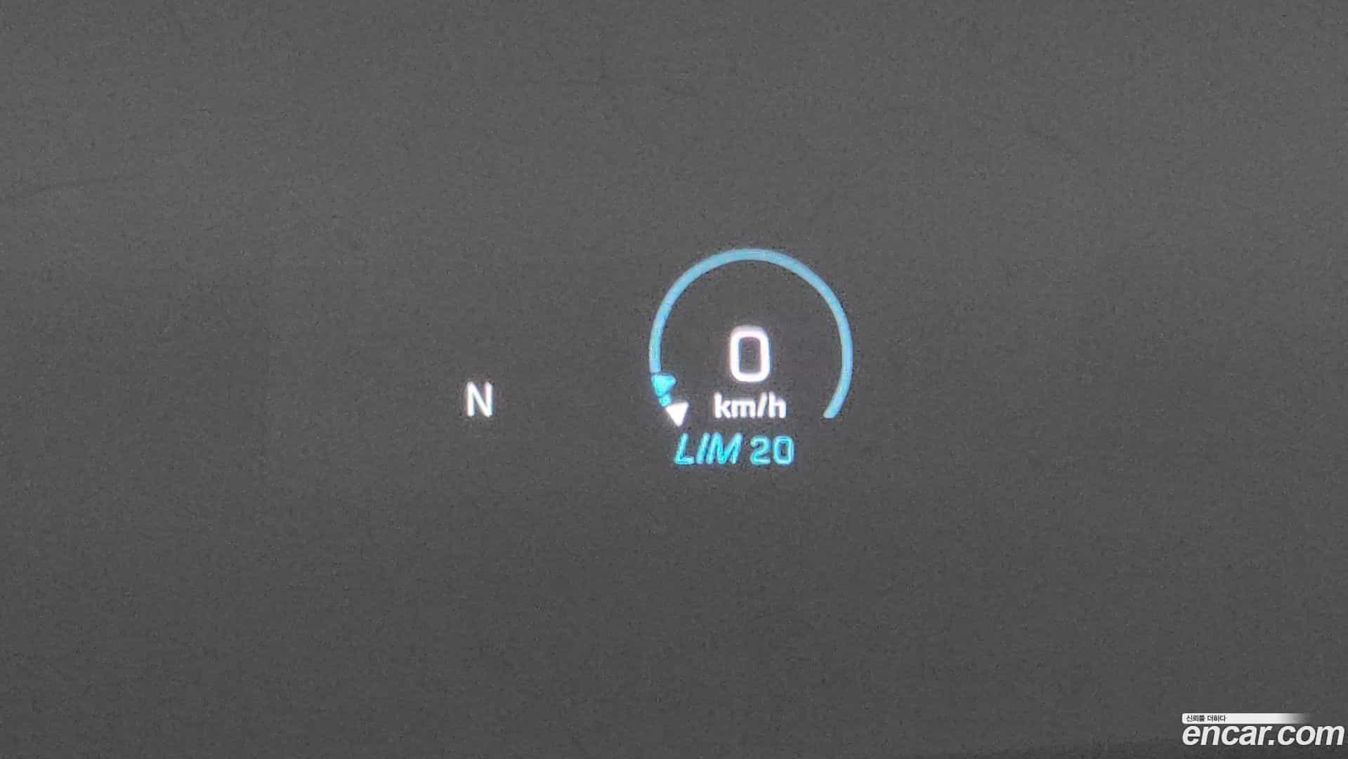 E-Class Mercedes-Benz 2017.8-OPTION-022