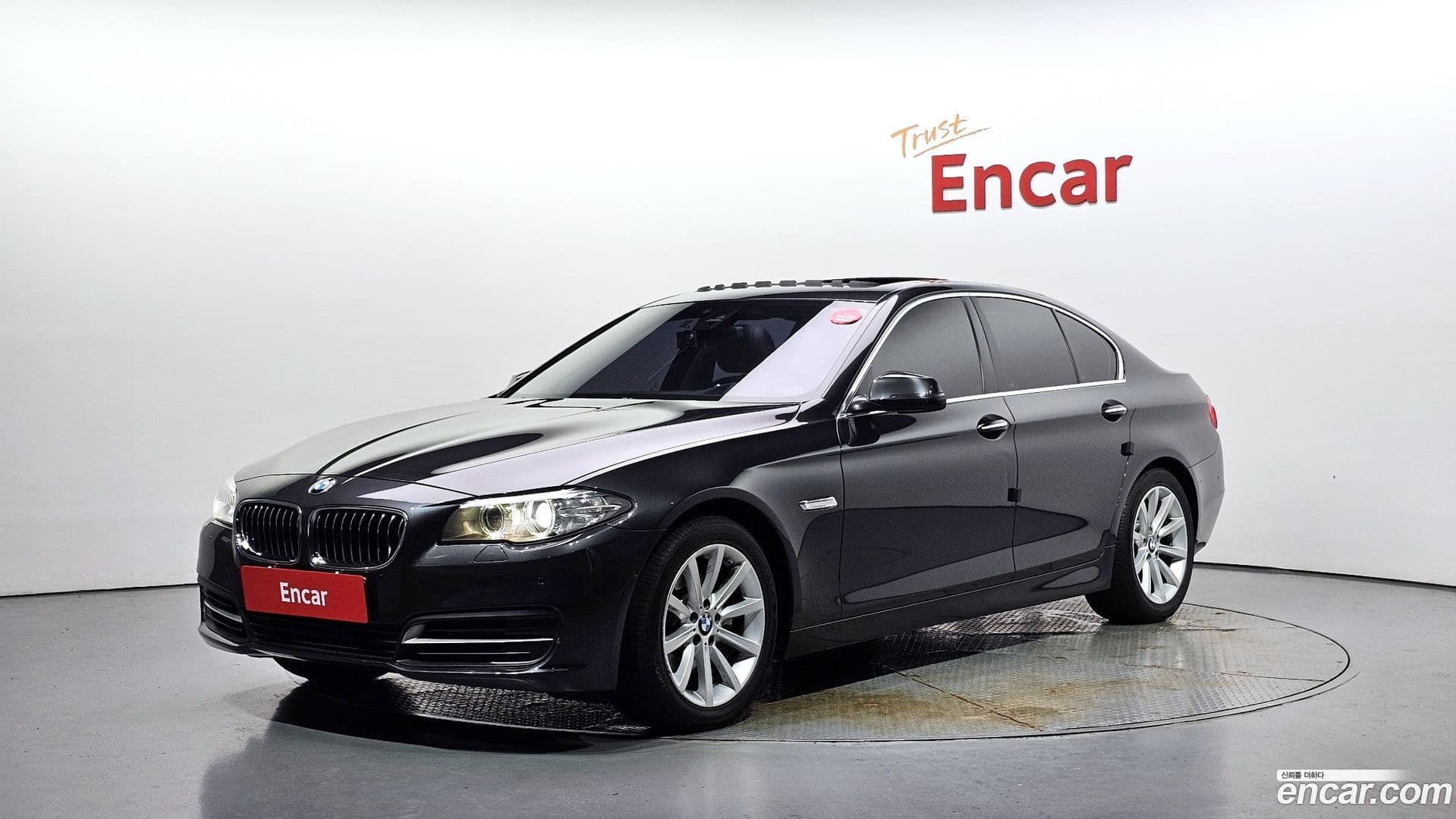 Main__Slider__Photo:5-Series BMW 2014.8-0