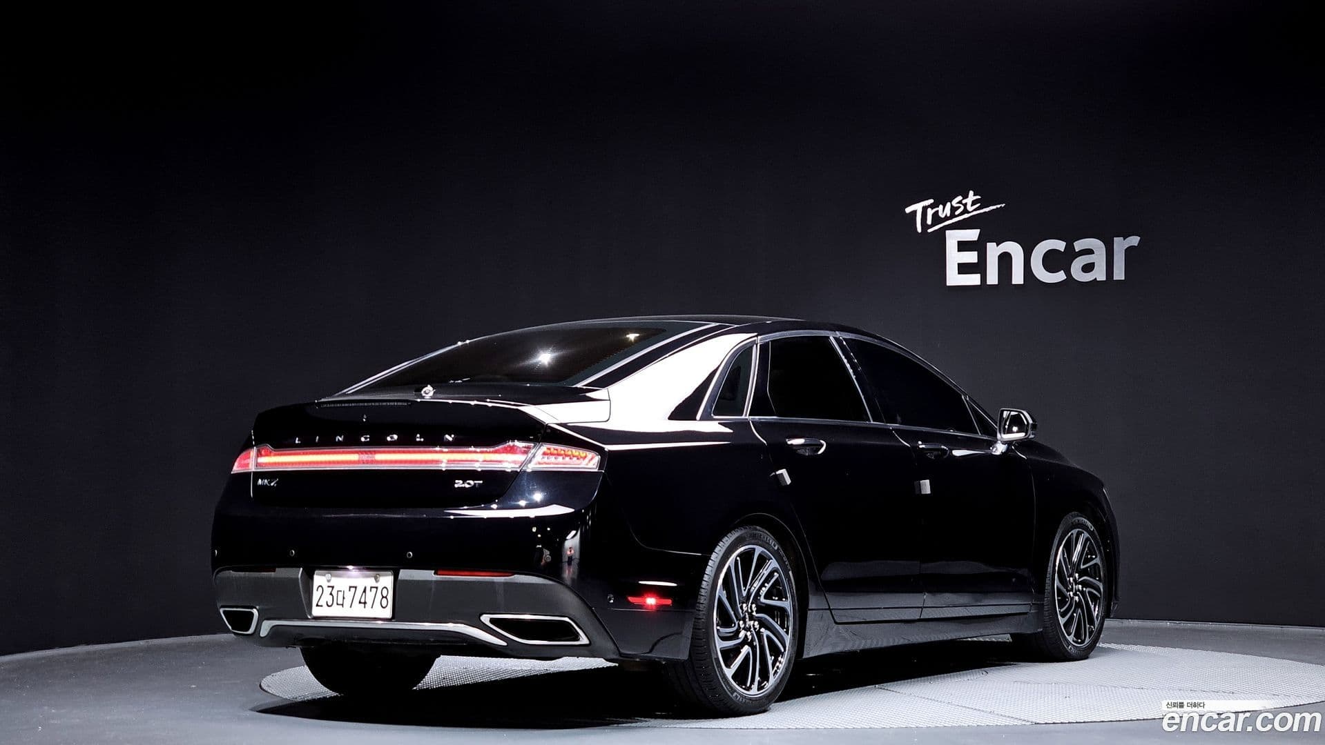 Main__Slider__Photo:MKZ Lincoln 2020.9-1