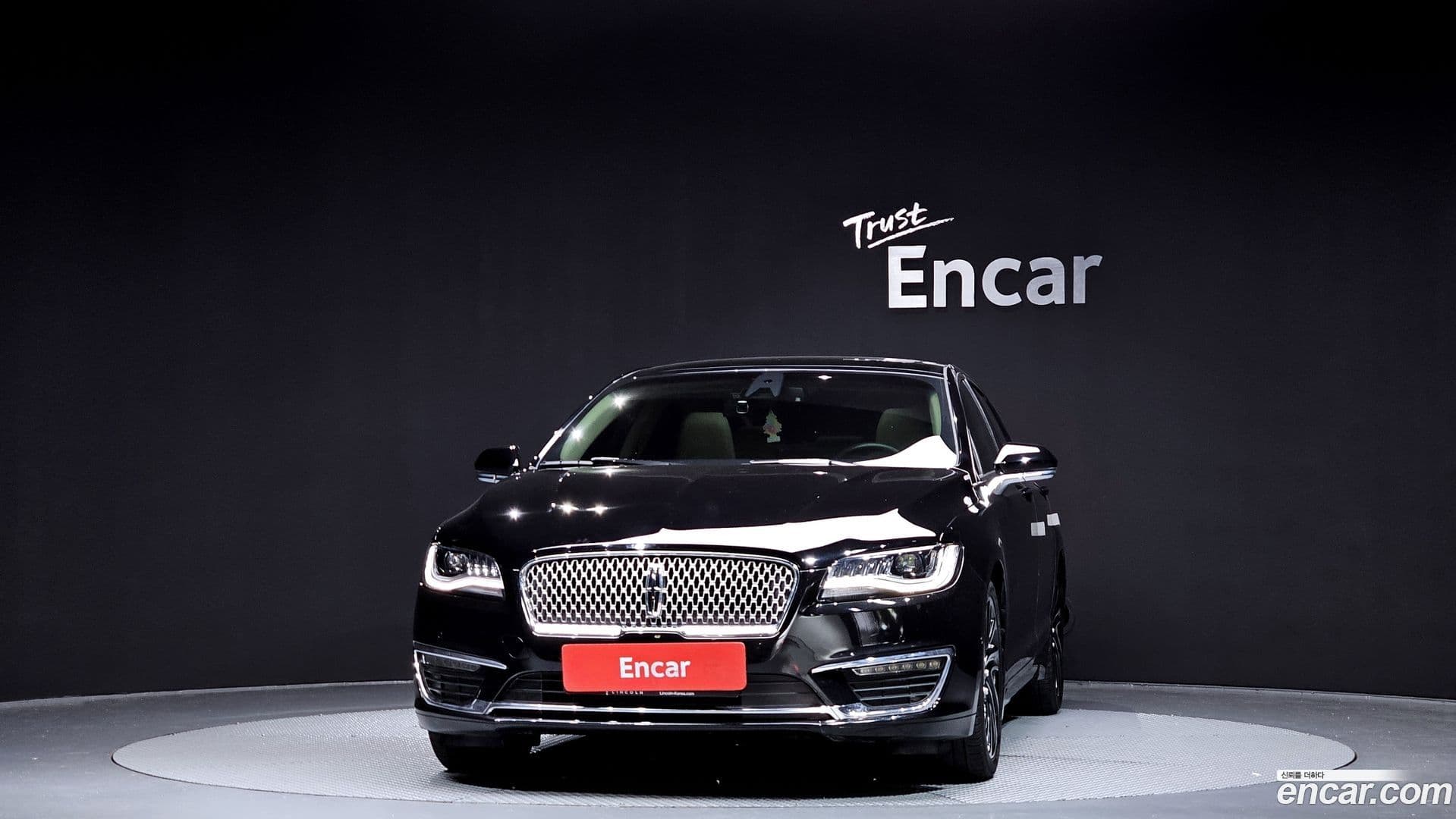 Main__Slider__Photo:MKZ Lincoln 2020.9-2
