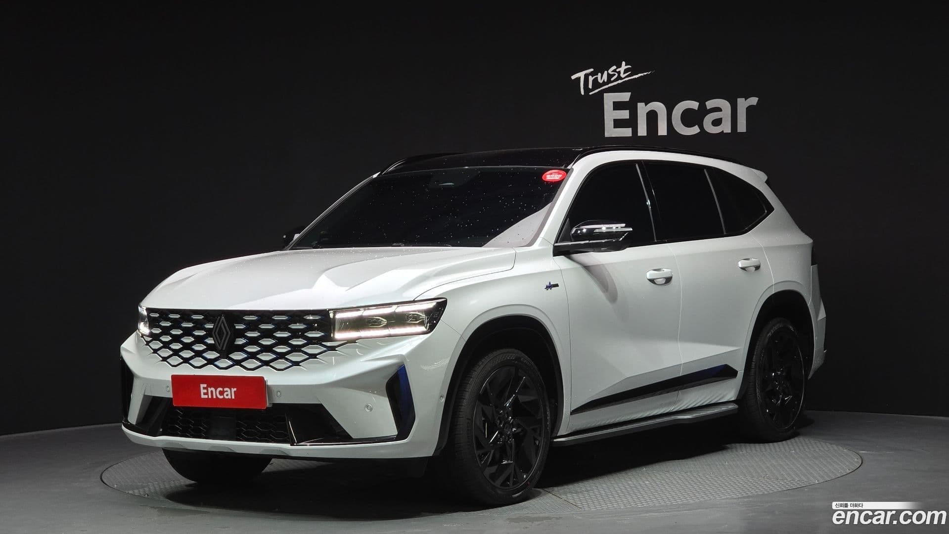Main__Slider__Photo:Grand Koleos Renault Korea 2024.11-0