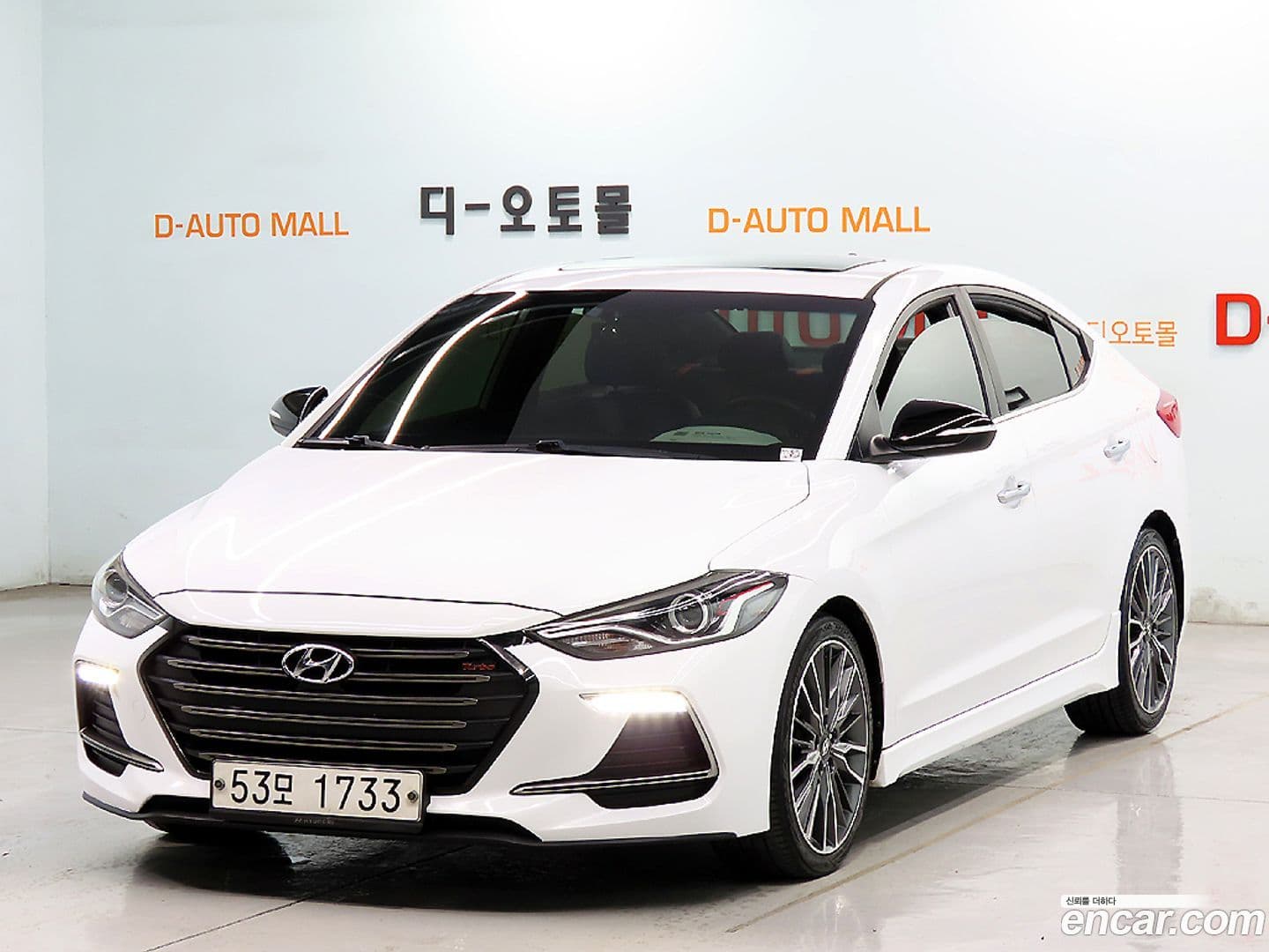 Main__Slider__Photo:AVANTE Hyundai 2017.11-0