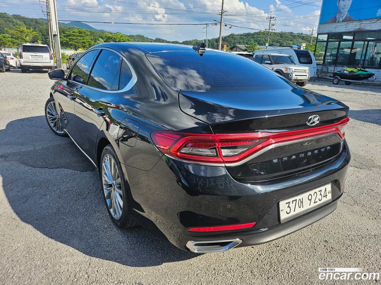 Grandeur Hyundai 2017.6-OUTER-005
