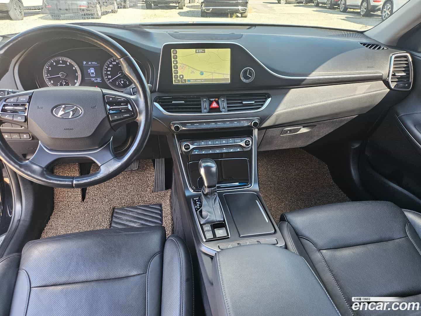 Grandeur Hyundai 2017.6-INNER-009