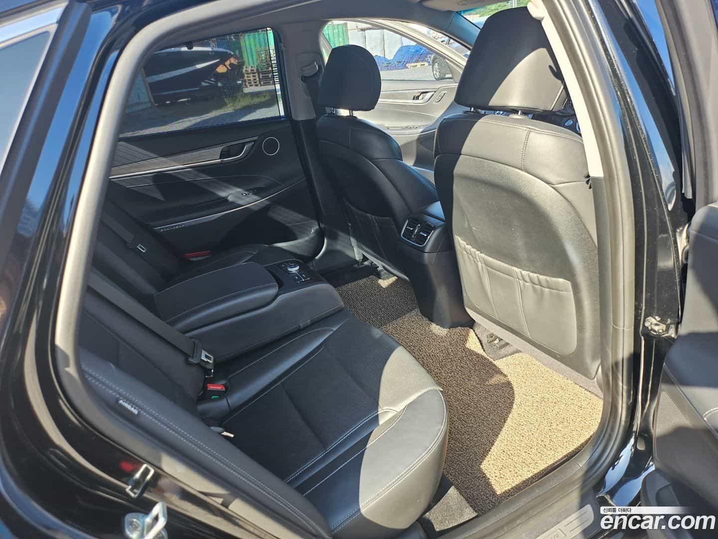 Grandeur Hyundai 2017.6-OPTION-022