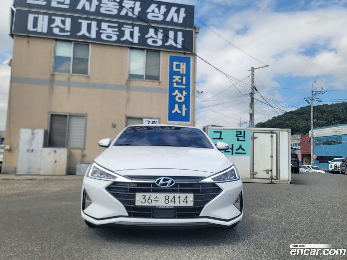 Main__Slider__Photo:AVANTE Hyundai 2018.9-0