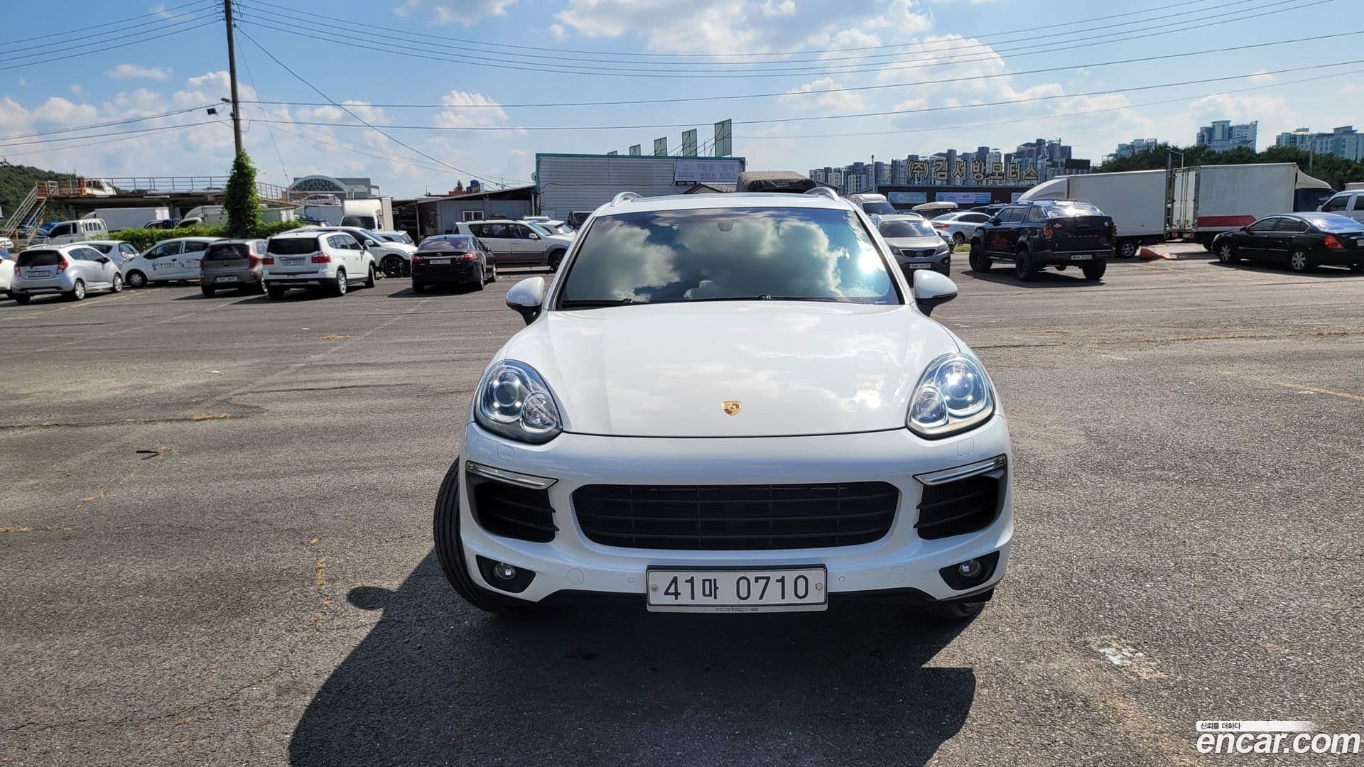 Main__Slider__Photo:Cayenne Porsche 2016.5-0