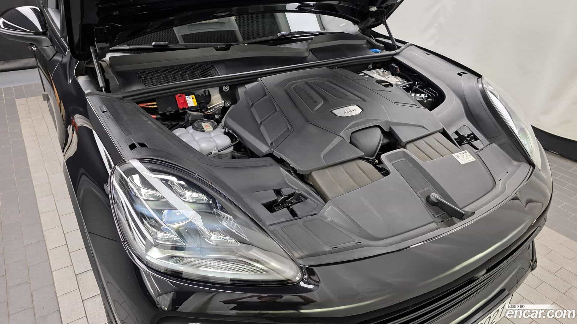 Cayenne Porsche 2020.8-INNER-006