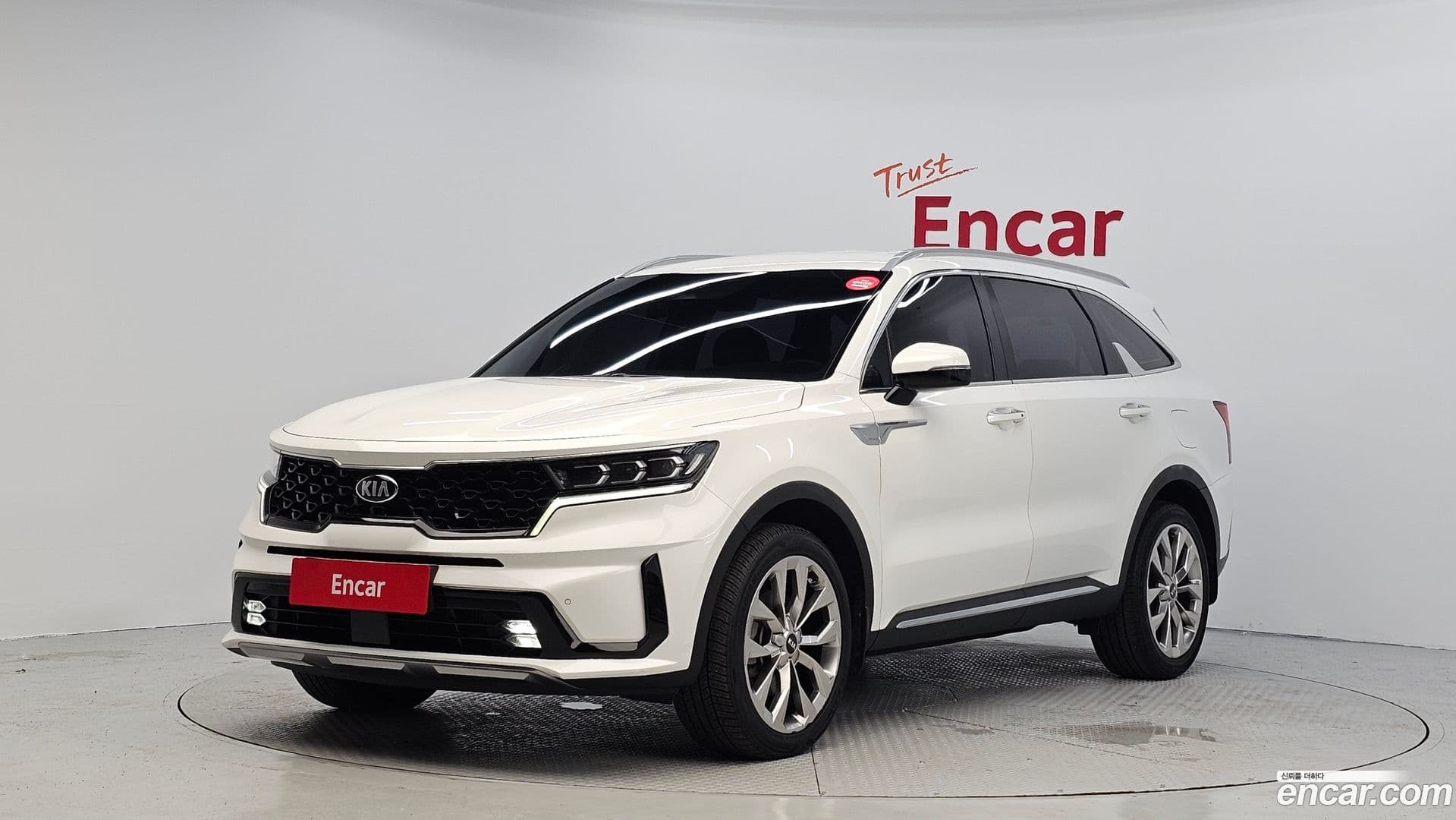 Main__Slider__Photo:Sorento Kia 2020.9-0