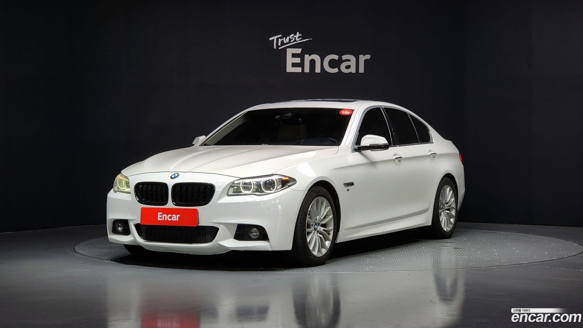 Main__Slider__Photo:5-Series BMW 2015.5-0